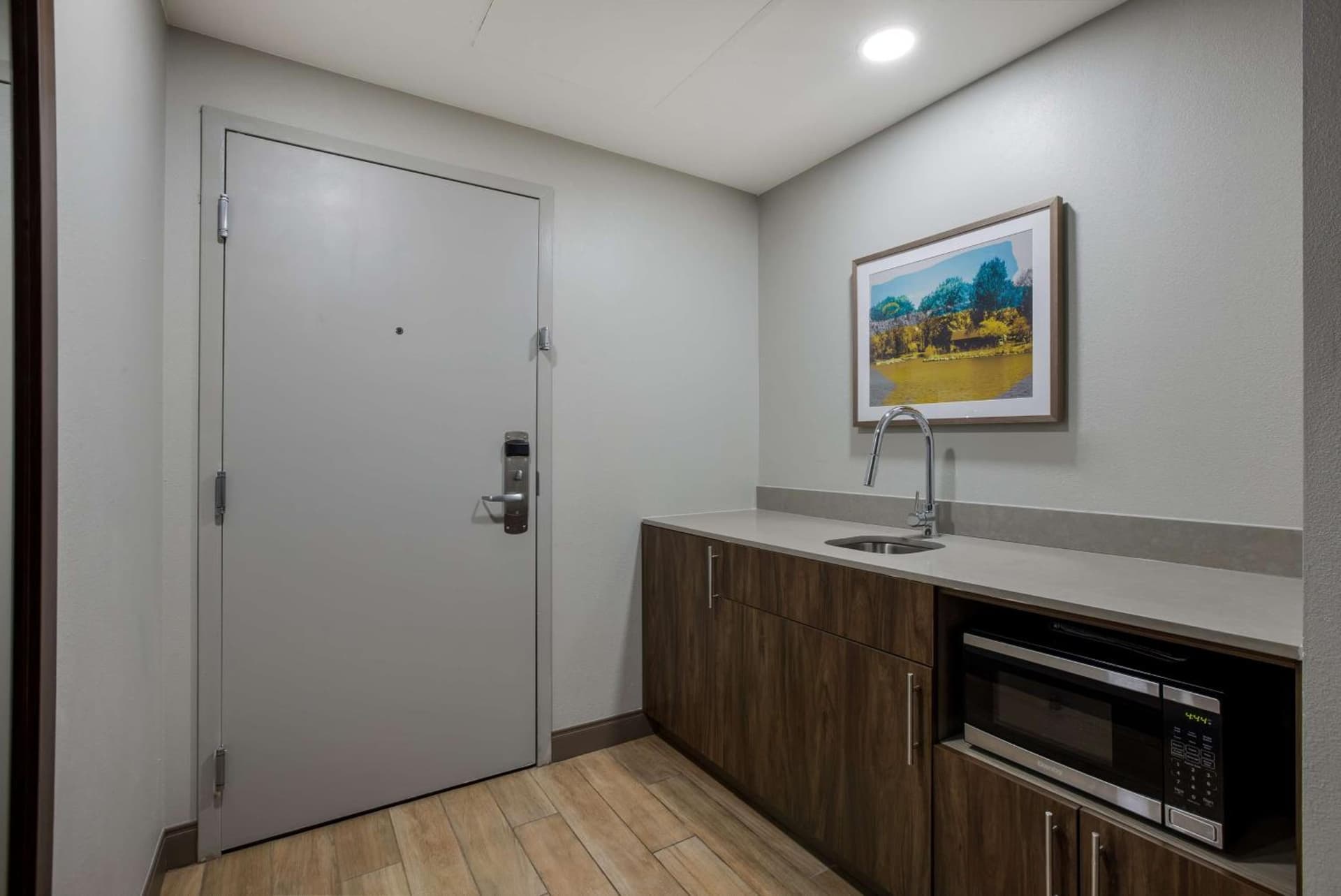 Hampton Inn Linden gallery photo in Linden, NJ — image 10