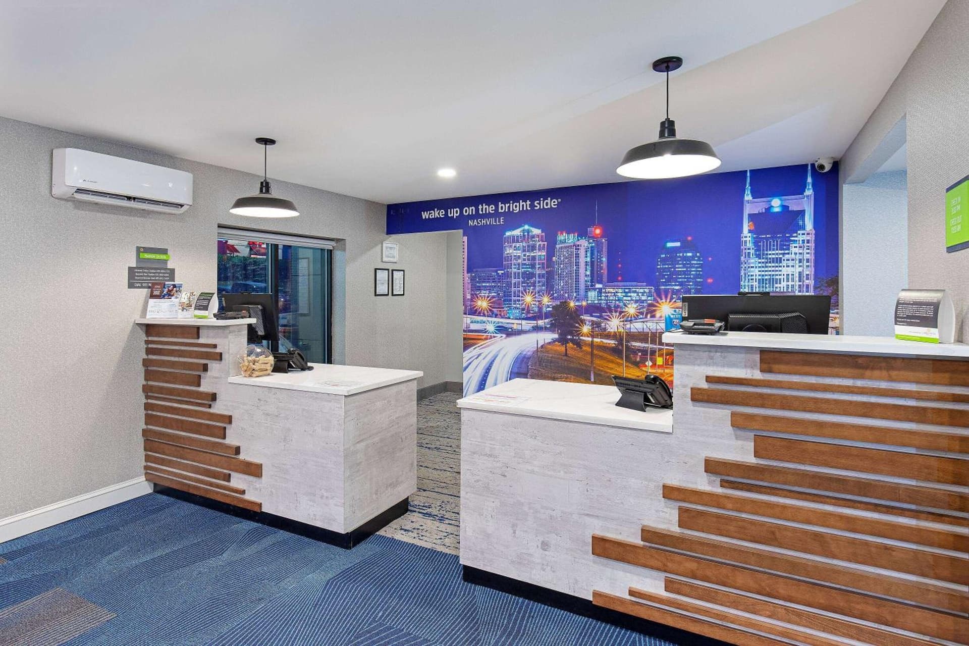 La Quinta by Wyndham Nashville Airport property views in Nashville, TN — gallery photo 3