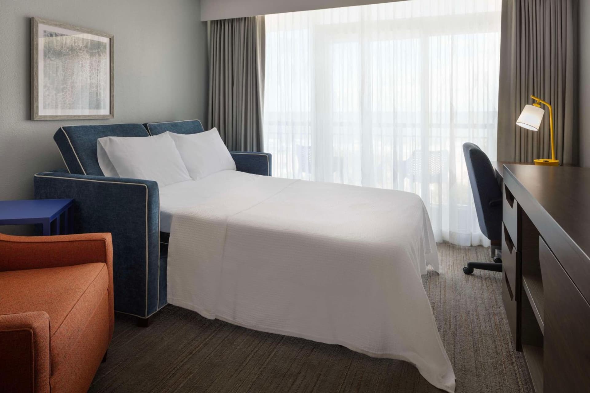 Hampton Inn & Suites Myrtle Beach Oceanfront gallery photo in Myrtle Beach, SC — image 4