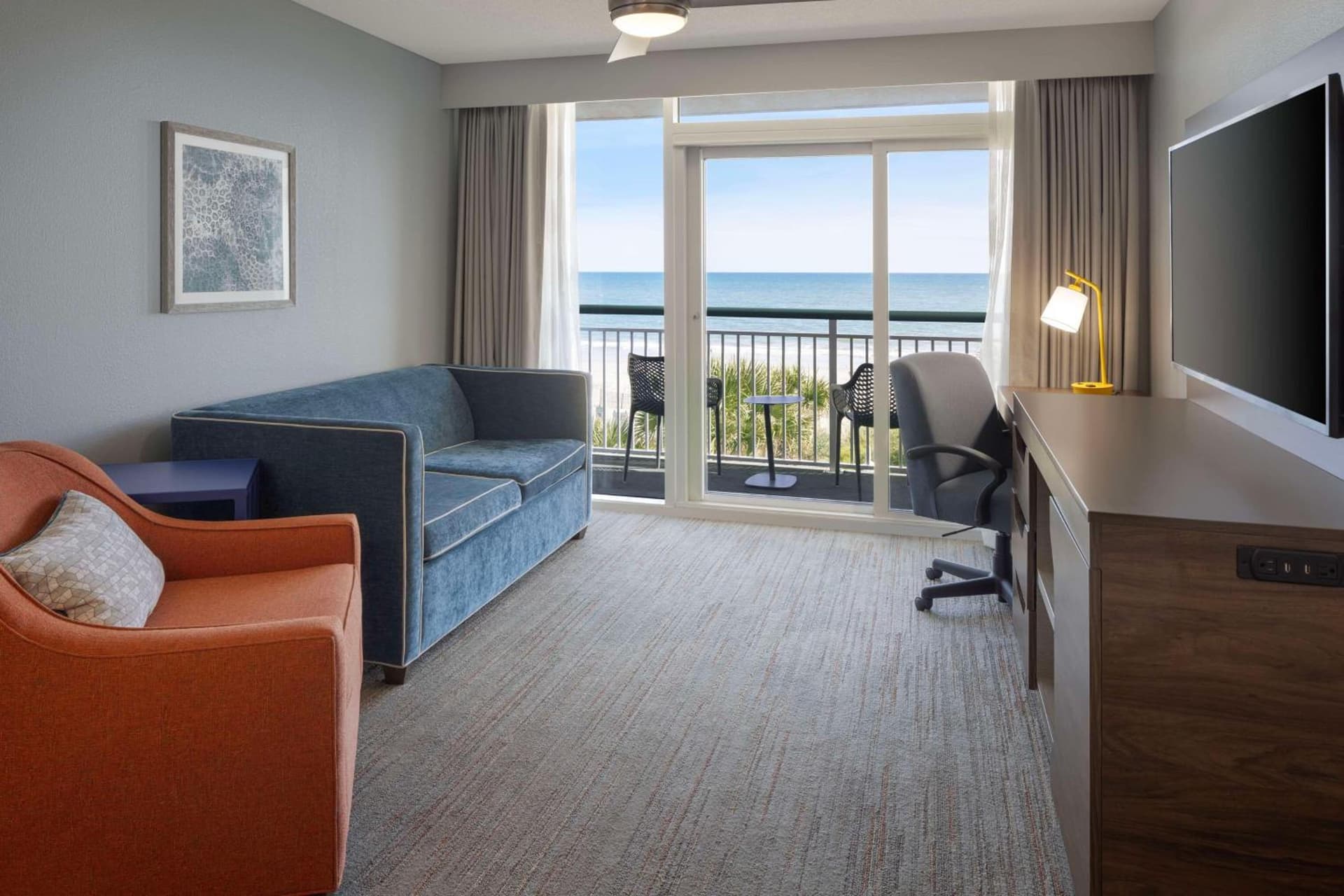 Hampton Inn & Suites Myrtle Beach Oceanfront gallery photo in Myrtle Beach, SC — image 40