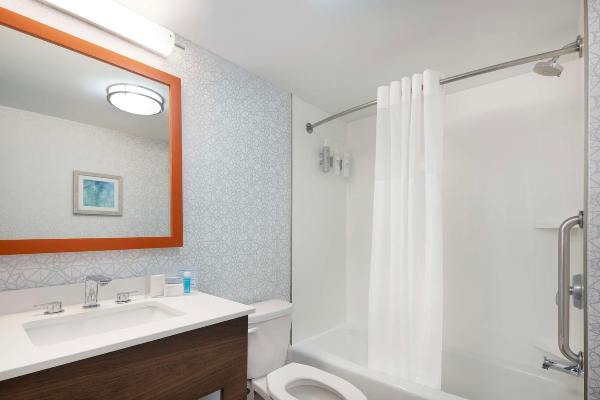 Hampton Inn & Suites Myrtle Beach Oceanfront gallery photo in Myrtle Beach, SC — image 61