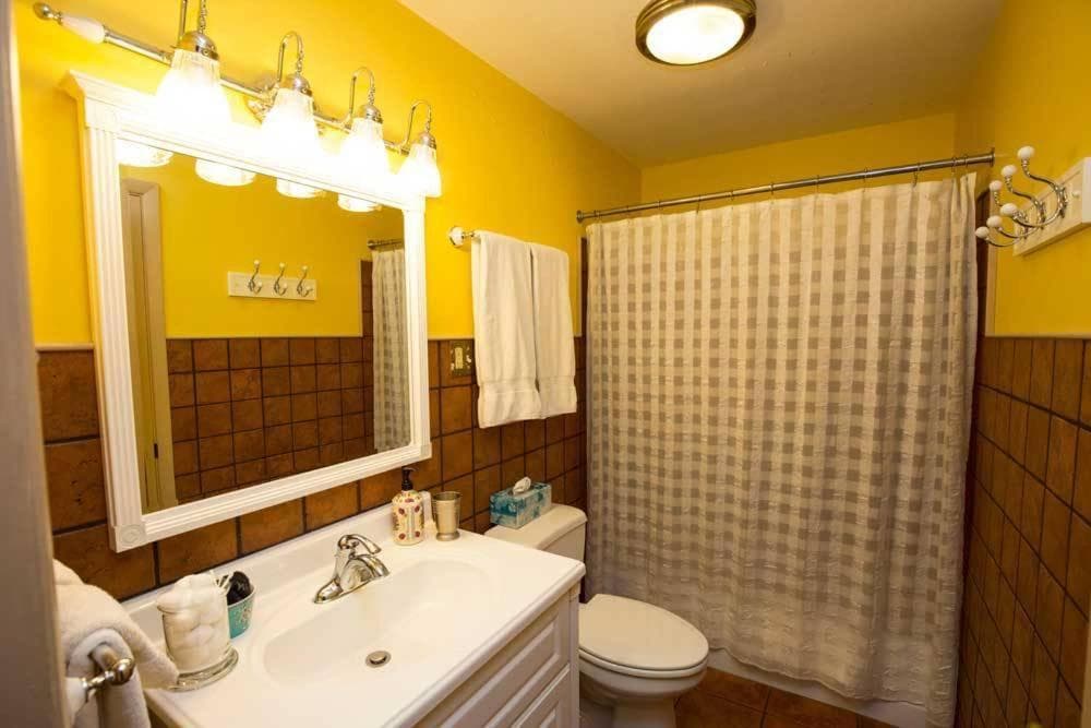 Dodici Night Suites property views in Washington, IA — gallery photo 3
