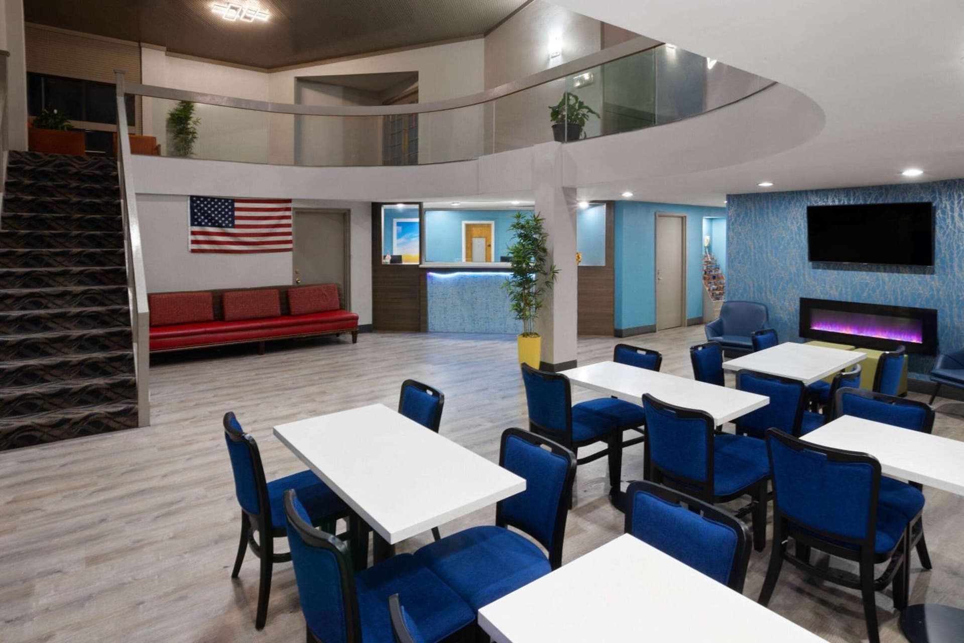 Days Inn & Suites by Wyndham Northwest Indianapolis property views in Indianapolis, IN — gallery photo 3