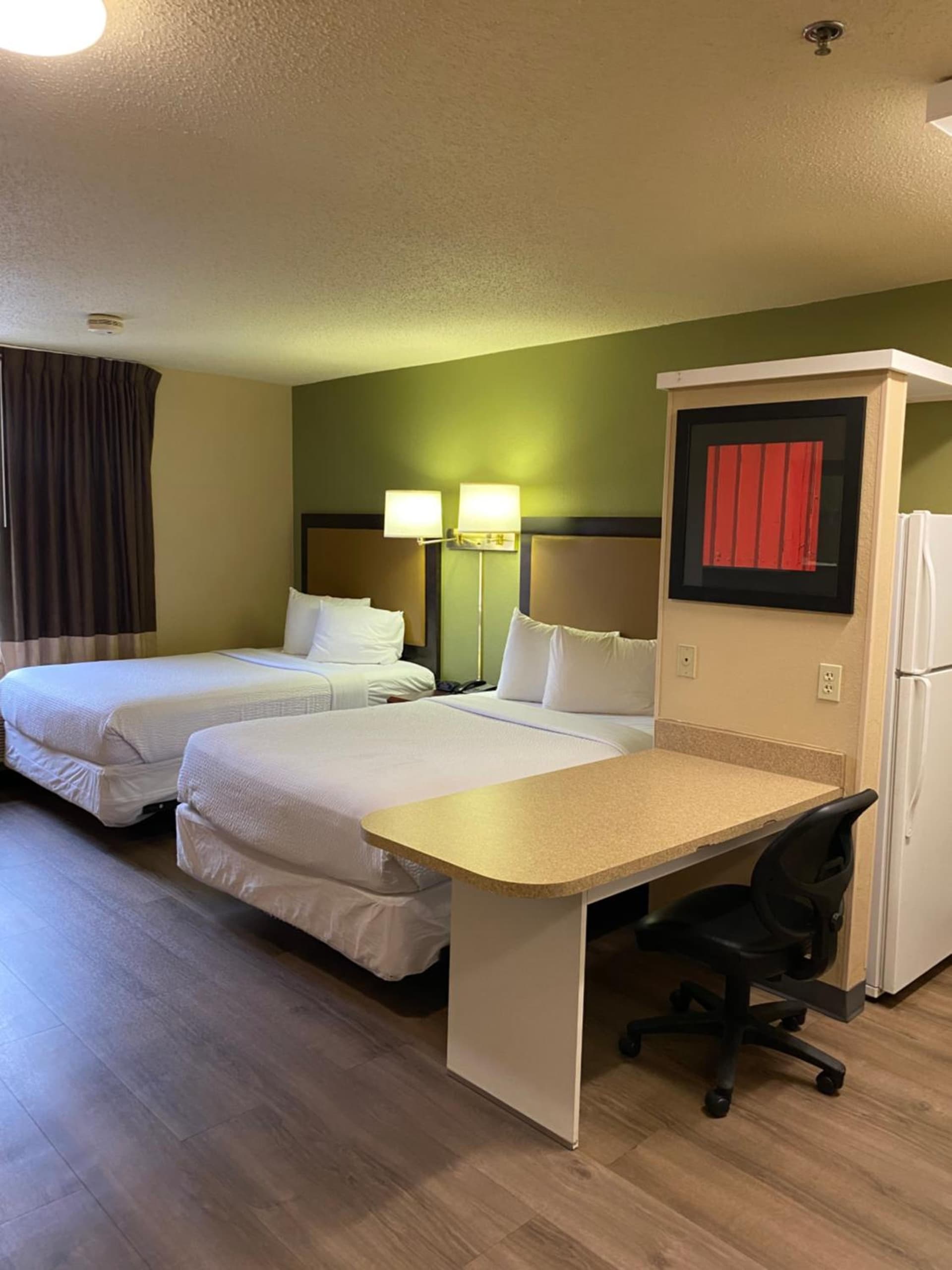 Suburban Studios Auburn Hills - Detroit property views in Auburn Hills, MI — gallery photo 3