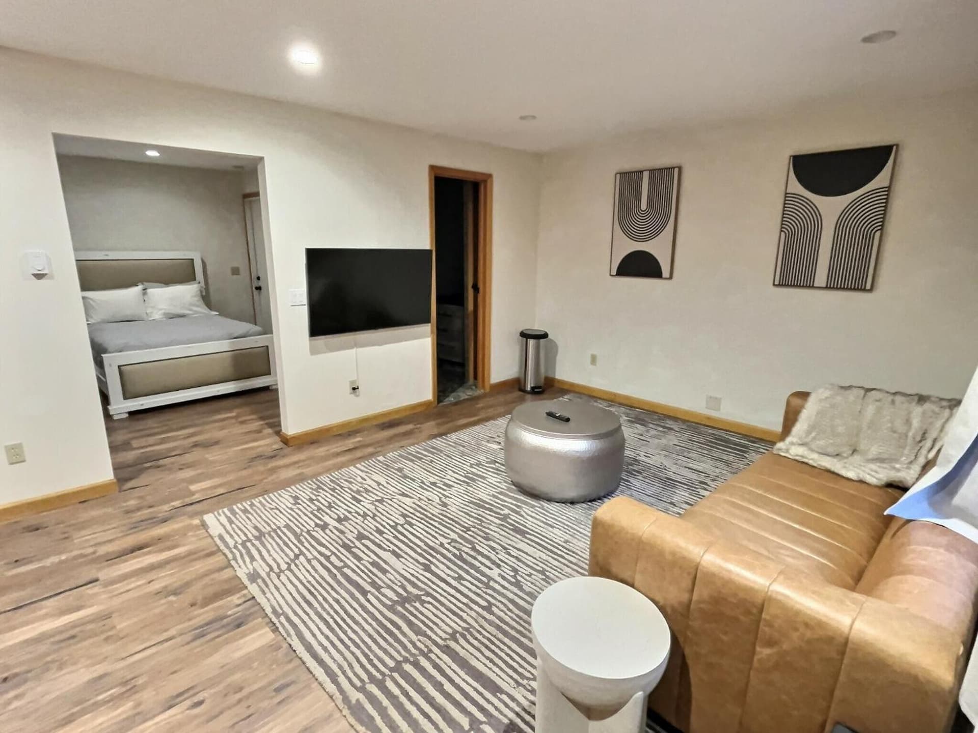 The Haüs Windham - Spacious Suites, Hot Tub, Mountain Views! gallery photo in Windham — image 53