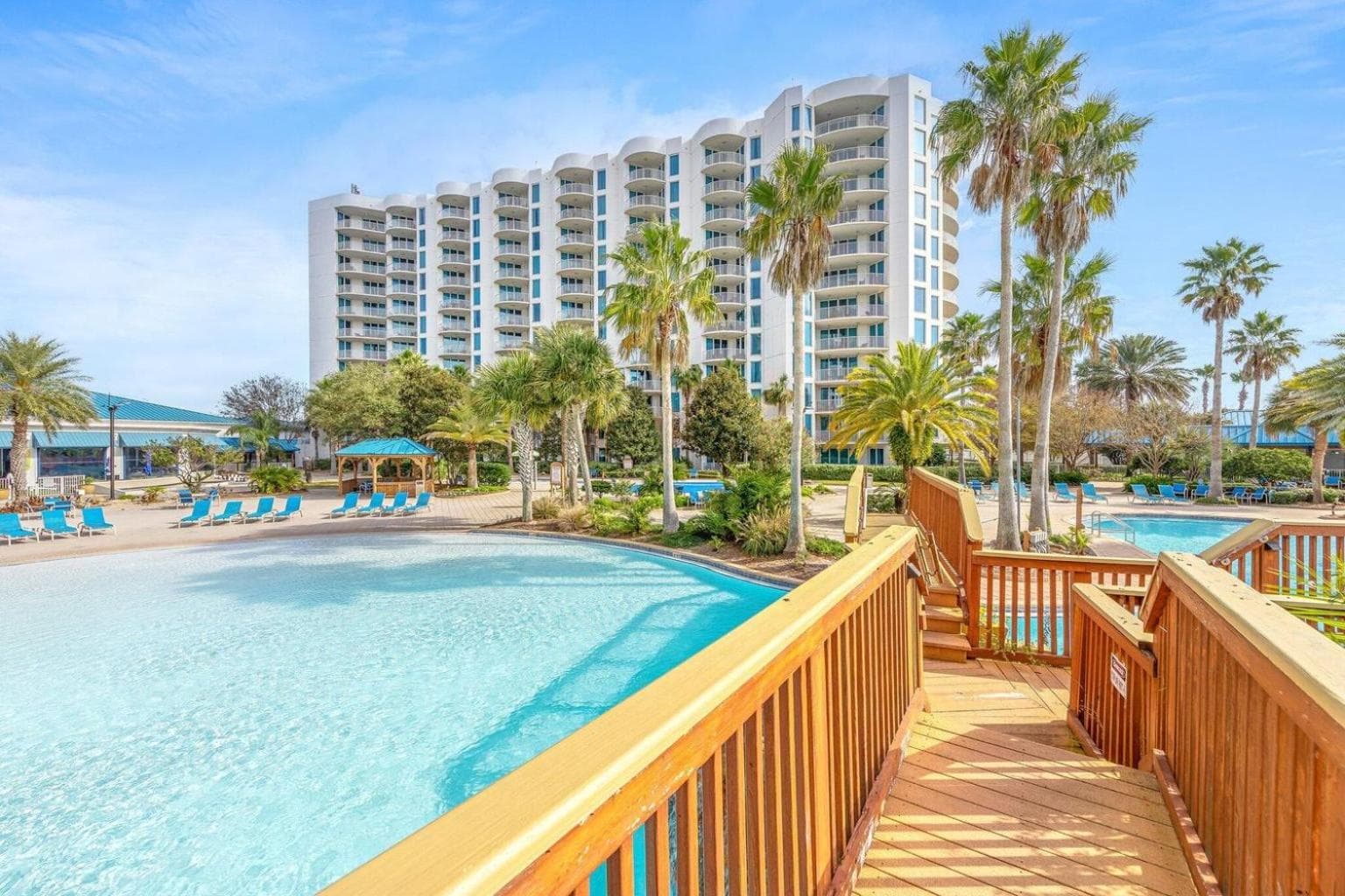 Marvelous 9th Floor Condo Gulf, Pool & Sunset View featured exterior or lobby in Destin, FL — similar hotel