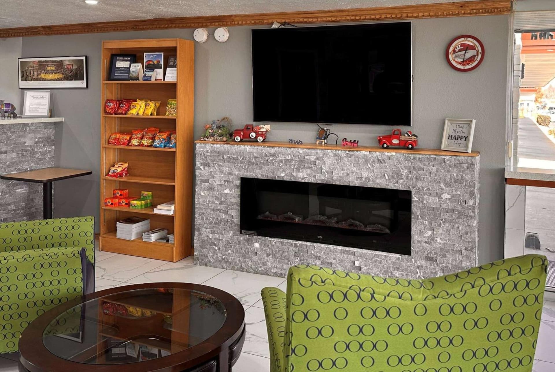 Travelodge by Wyndham Bloomington interior in Bloomington, IN — gallery photo 2