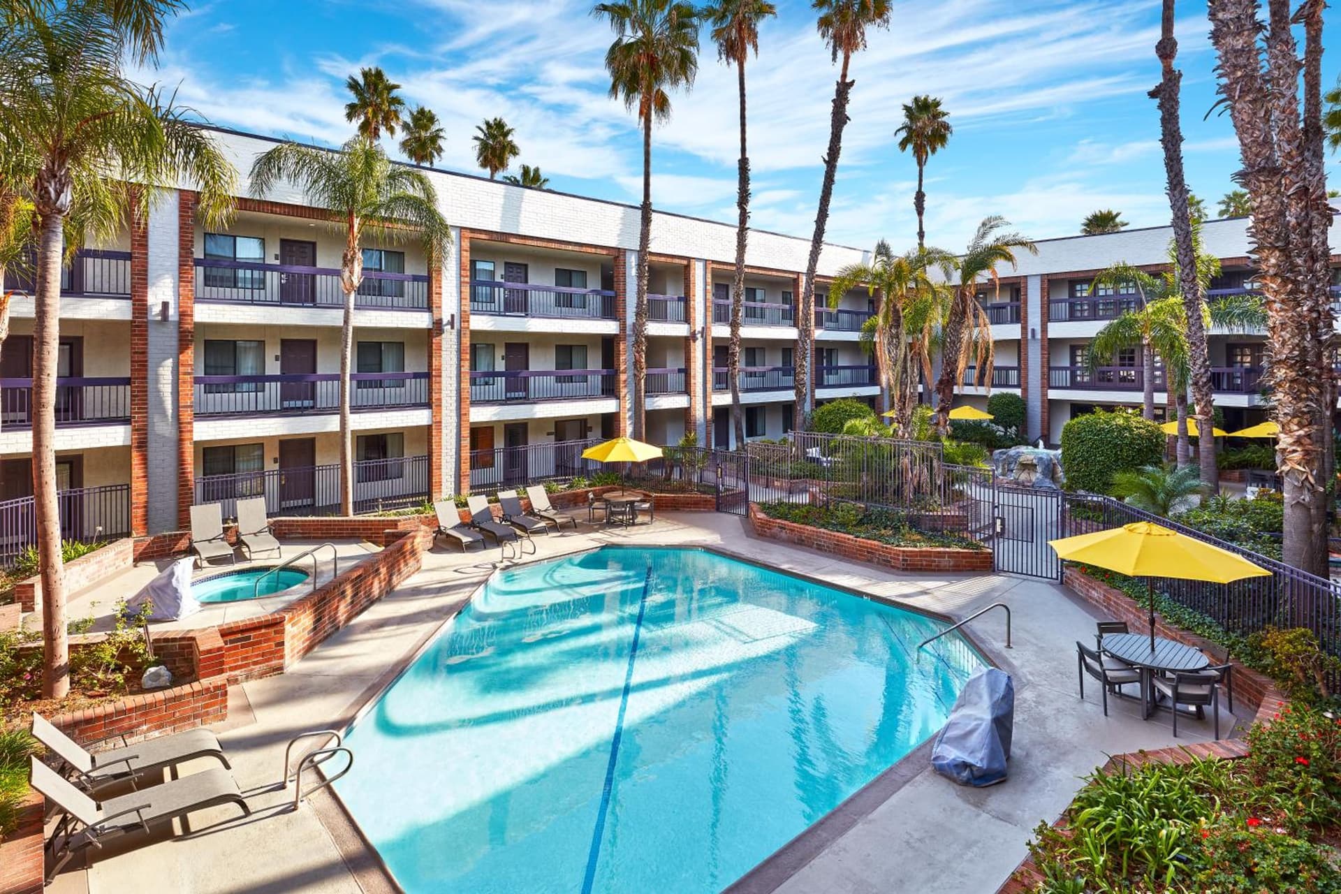 Best Western Plus Meridian Inn & Suites, Anaheim-Orange gallery photo in Orange, CA — image 40