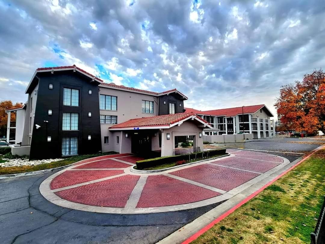 La Quinta Inn by Wyndham Fresno Yosemite gallery photo in Fresno, CA — image 12