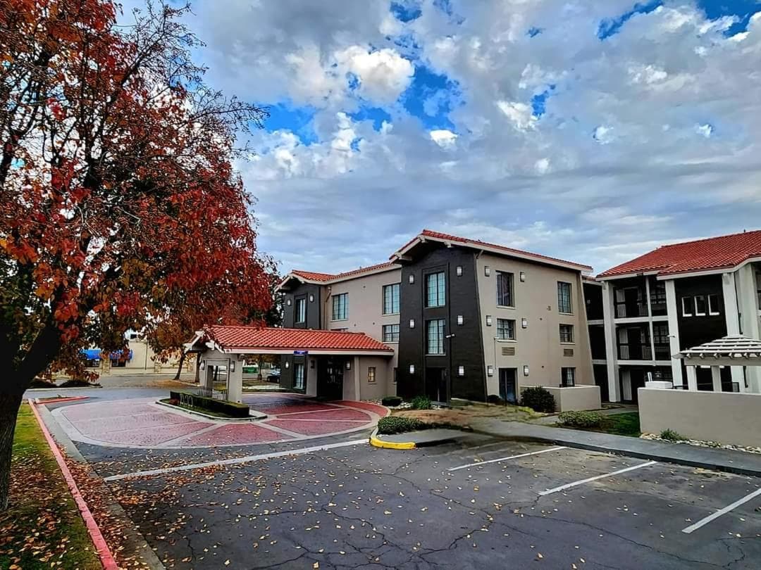 La Quinta Inn by Wyndham Fresno Yosemite gallery photo in Fresno, CA — image 31