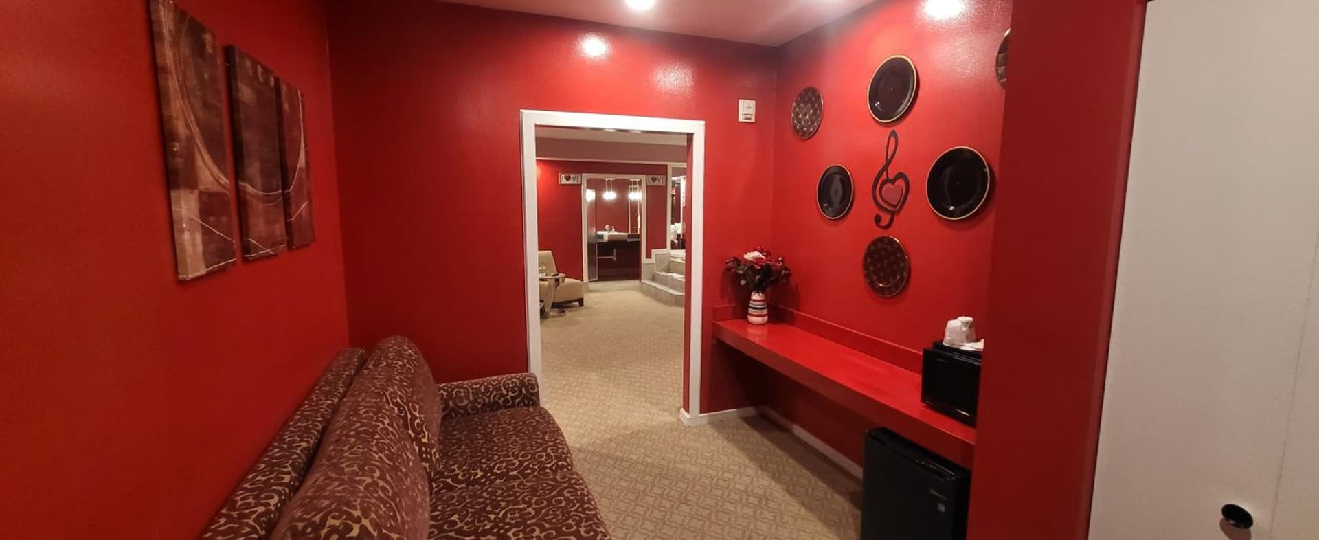 Inn of the Dove Harrisburg-Hershey Romantic Suites gallery photo in Harrisburg, PA — image 49