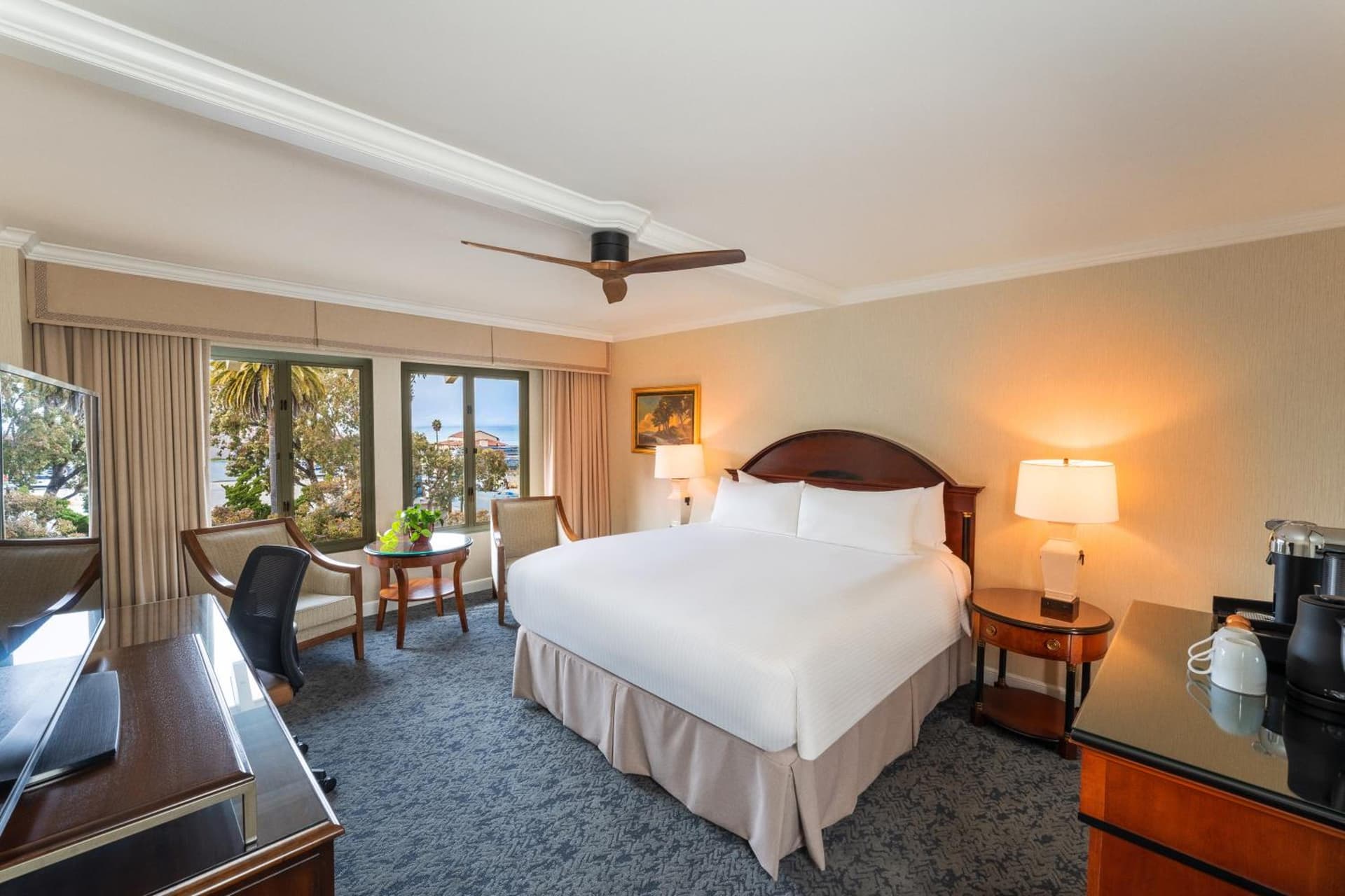 Monterey Plaza Hotel & Spa gallery photo in Monterey, CA — image 32