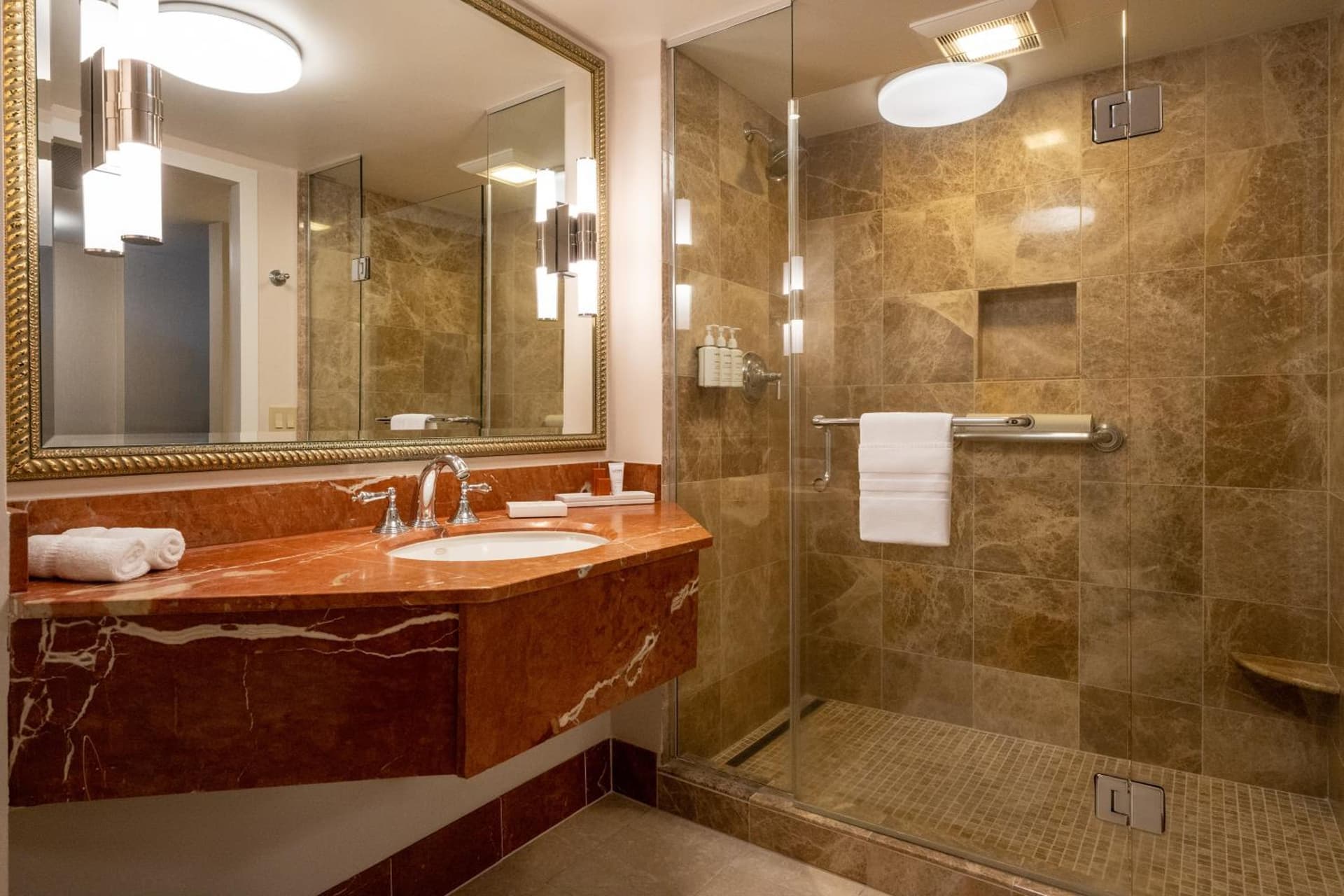 Monterey Plaza Hotel & Spa gallery photo in Monterey, CA — image 12
