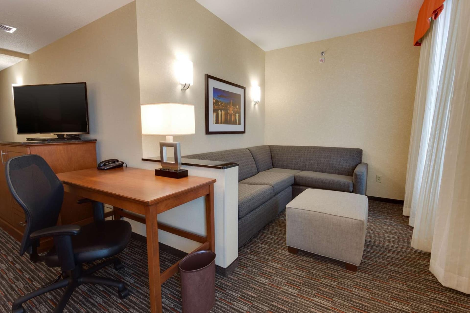 Drury Inn & Suites Fort Myers Airport FGCU gallery photo in Fort Myers, FL — image 18