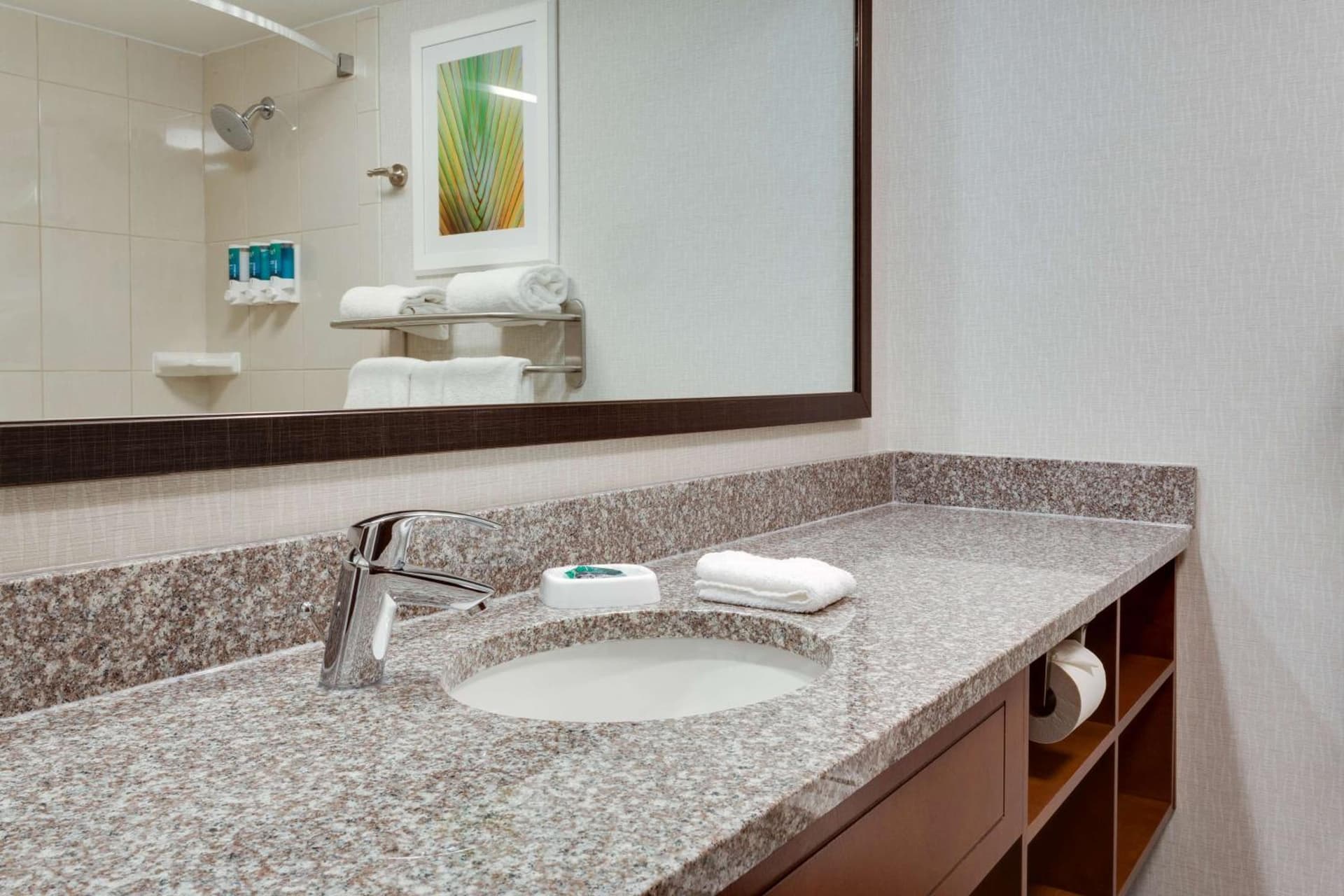 Drury Inn & Suites Columbia Stadium Boulevard gallery photo in Columbia, MO — image 10