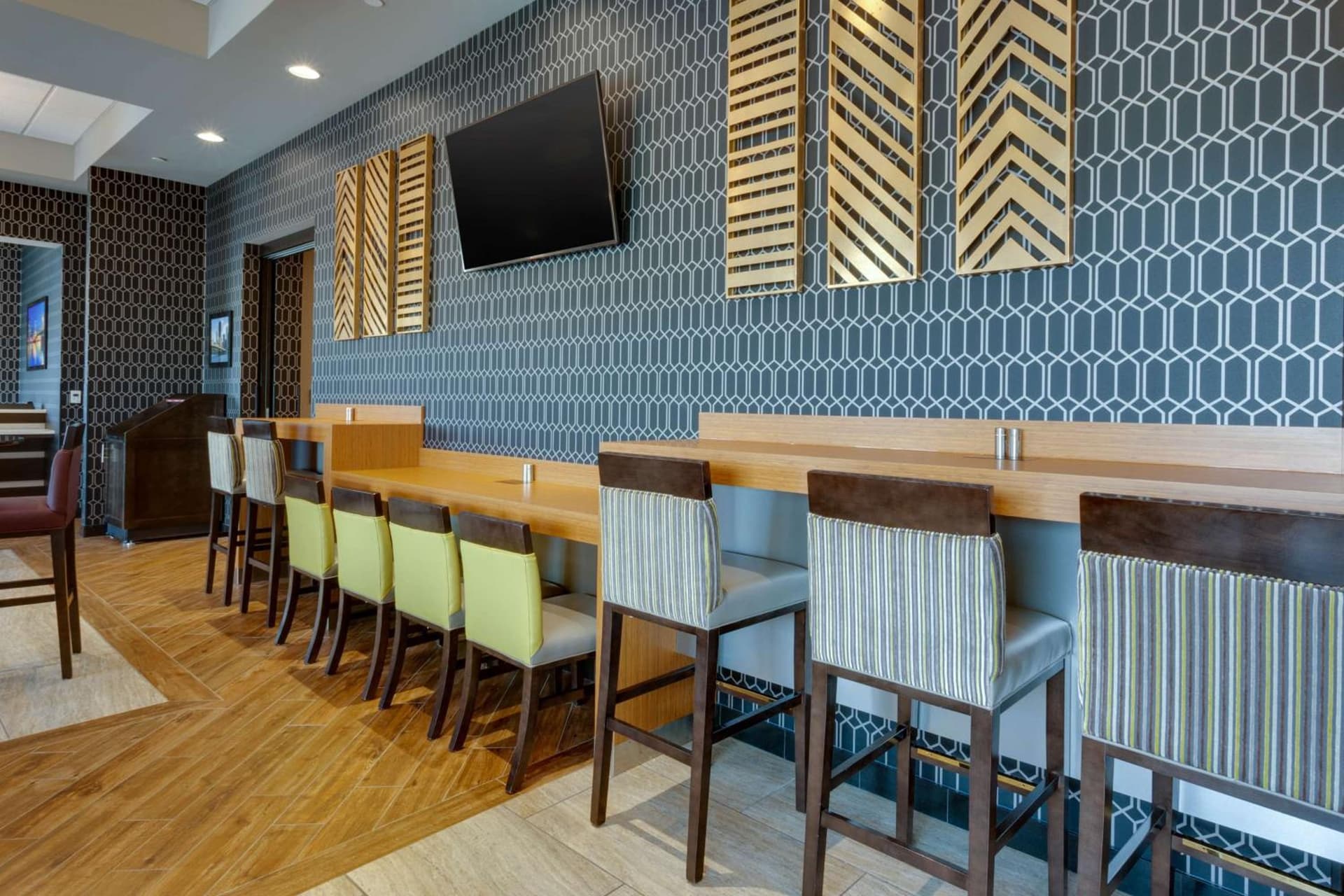 Drury Inn & Suites Pittsburgh Airport Settlers Ridge gallery photo in Pittsburgh, PA — image 9