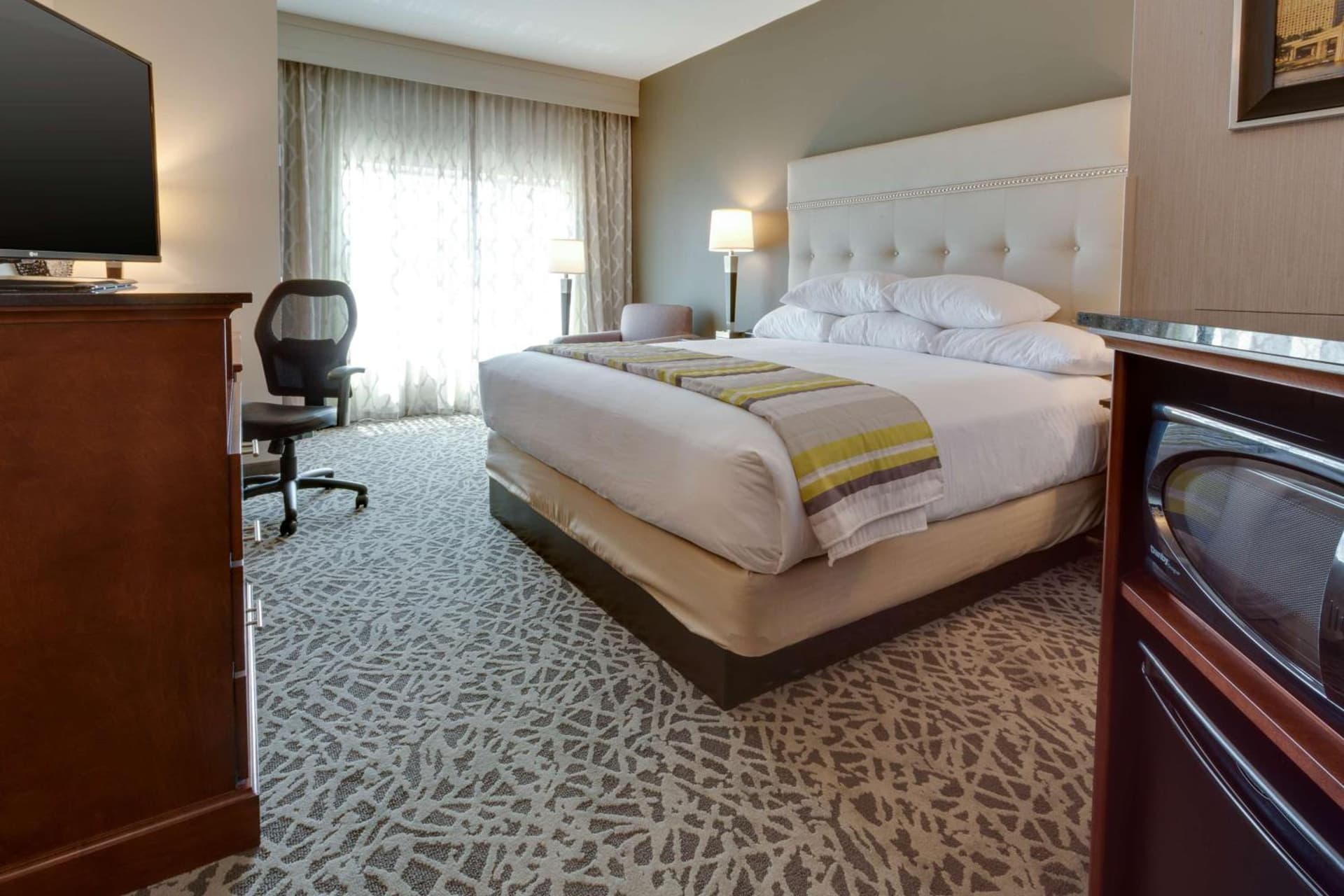 Drury Inn & Suites Pittsburgh Airport Settlers Ridge gallery photo in Pittsburgh, PA — image 35