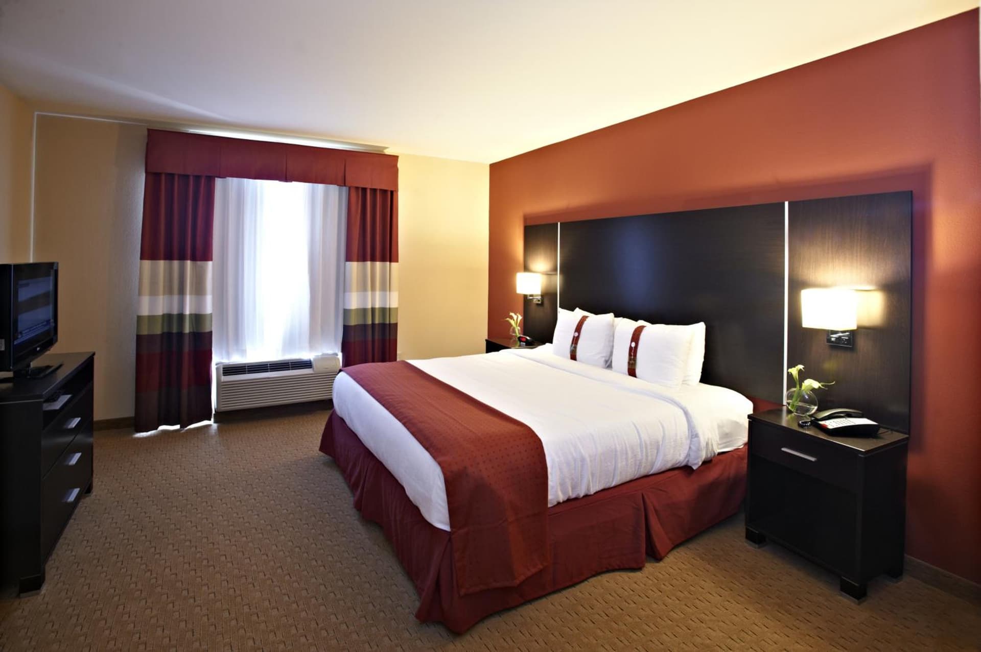 Holiday Inn Birmingham - Hoover by IHG gallery photo in Hoover, AL — image 6