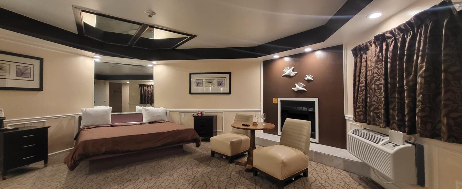 Inn of the Dove Harrisburg-Hershey Romantic Suites gallery photo in Harrisburg, PA — image 233