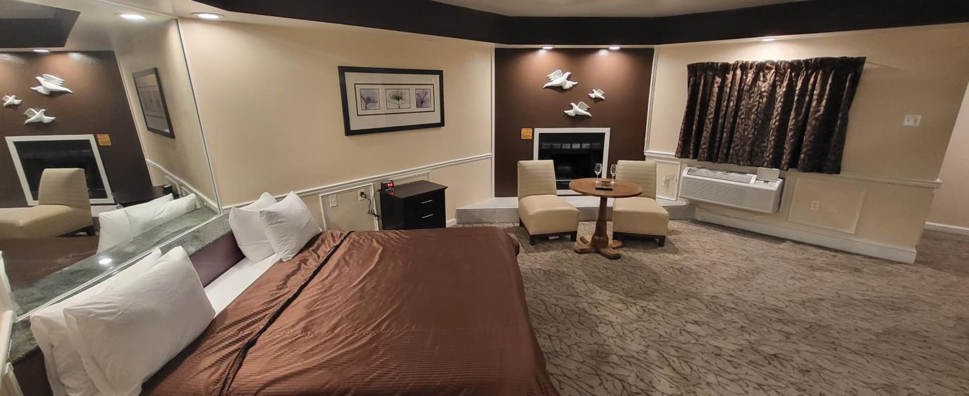 Inn of the Dove Harrisburg-Hershey Romantic Suites gallery photo in Harrisburg, PA — image 194