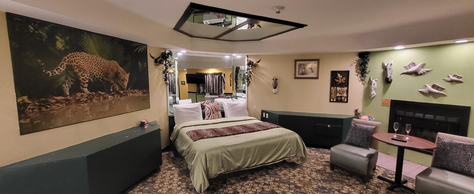 Inn of the Dove Harrisburg-Hershey Romantic Suites gallery photo in Harrisburg, PA — image 166