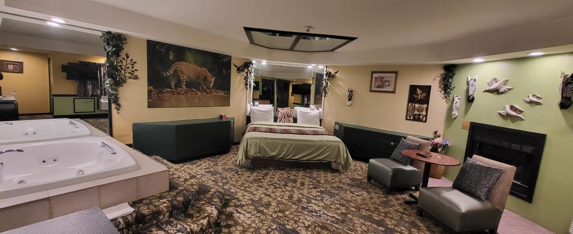 Inn of the Dove Harrisburg-Hershey Romantic Suites gallery photo in Harrisburg, PA — image 256