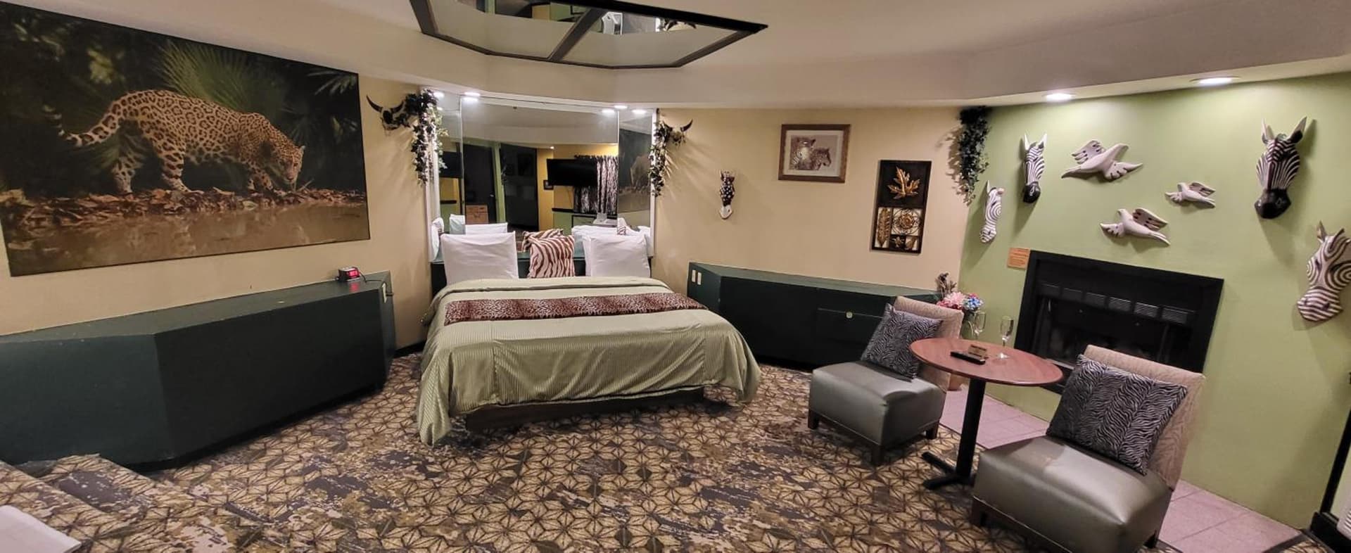 Inn of the Dove Harrisburg-Hershey Romantic Suites gallery photo in Harrisburg, PA — image 93