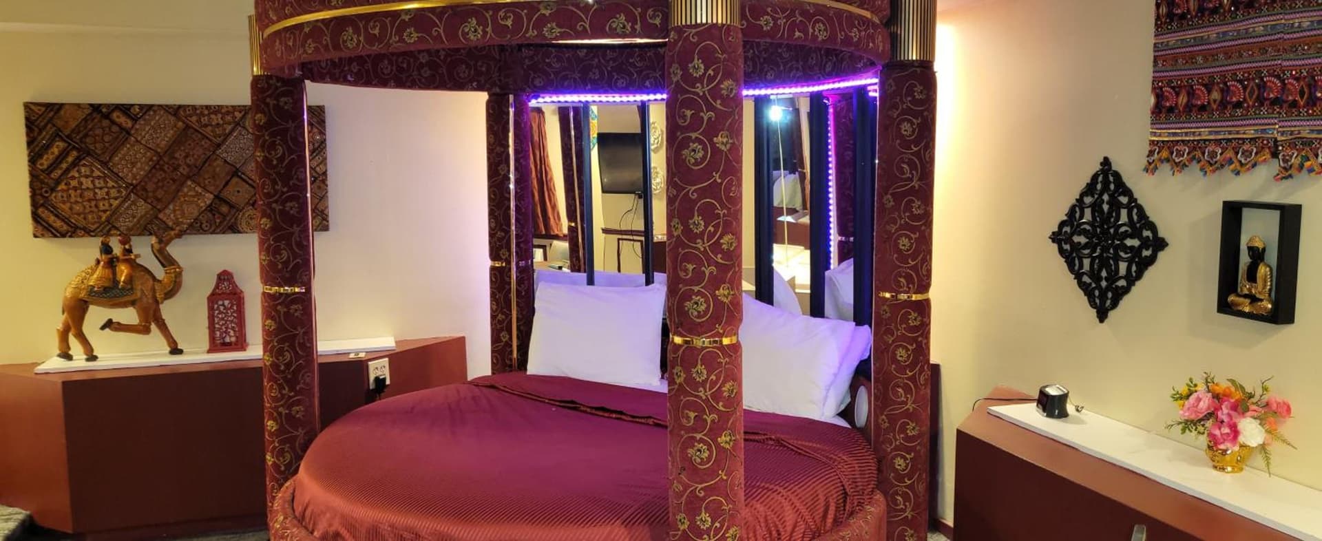 Inn of the Dove Harrisburg-Hershey Romantic Suites gallery photo in Harrisburg, PA — image 69