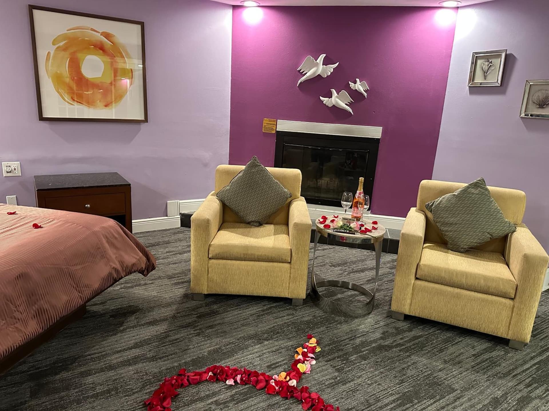 Inn of the Dove Harrisburg-Hershey Romantic Suites gallery photo in Harrisburg, PA — image 73