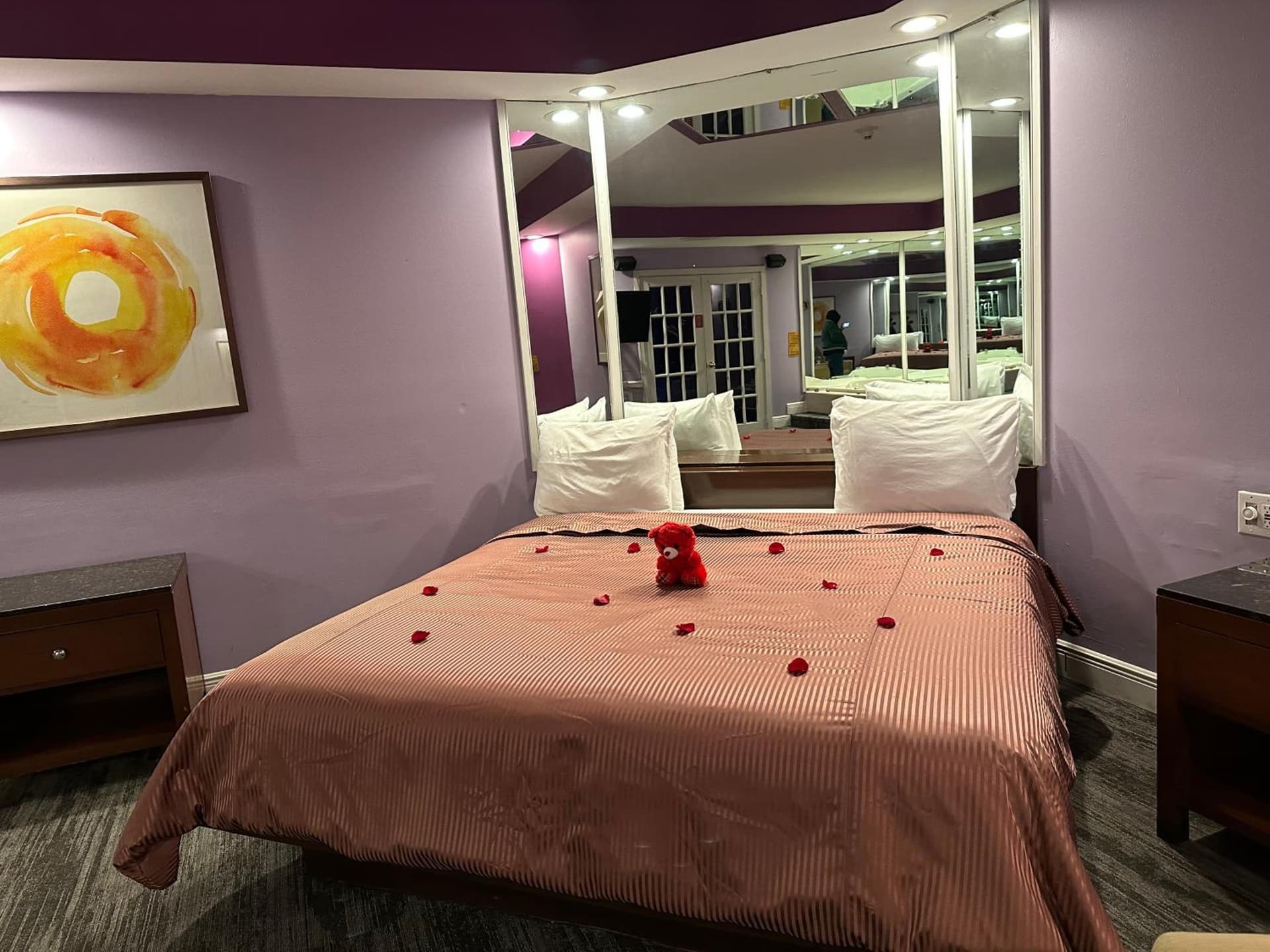 Inn of the Dove Harrisburg-Hershey Romantic Suites gallery photo in Harrisburg, PA — image 56