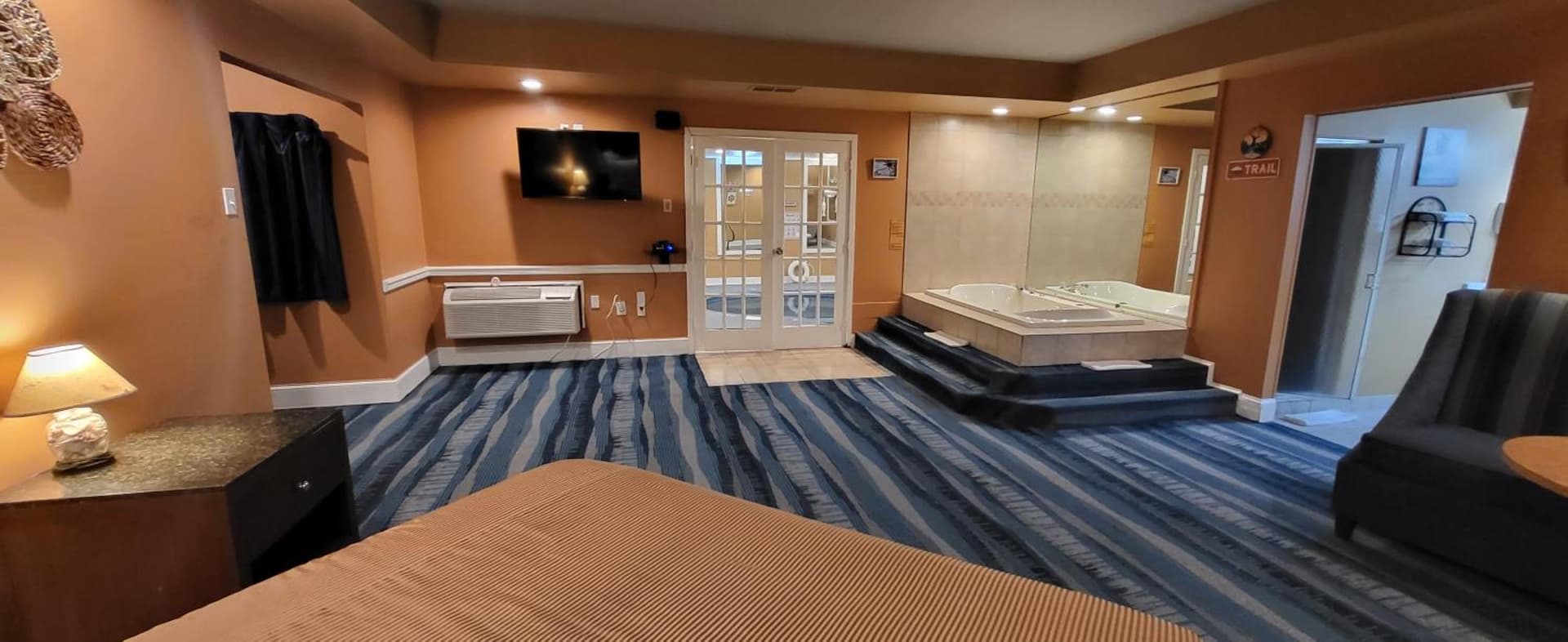 Inn of the Dove Harrisburg-Hershey Romantic Suites gallery photo in Harrisburg, PA — image 149