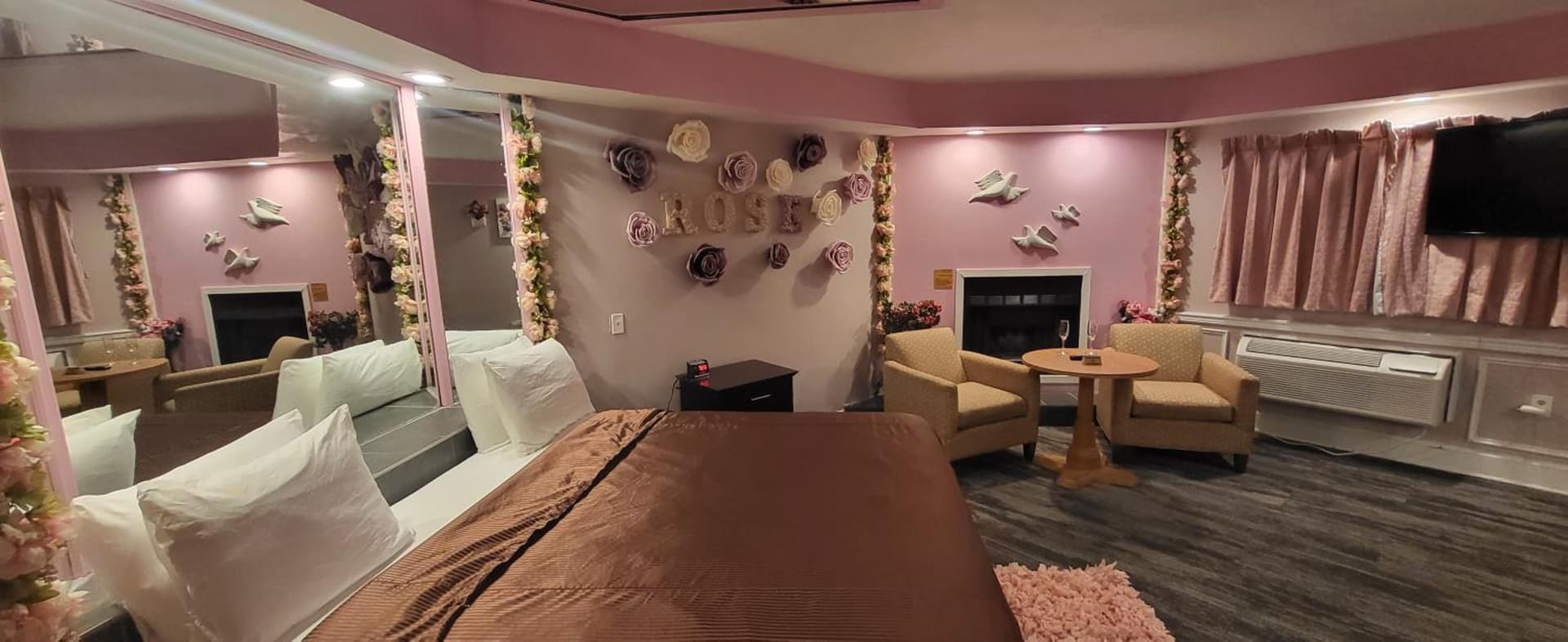 Inn of the Dove Harrisburg-Hershey Romantic Suites gallery photo in Harrisburg, PA — image 143