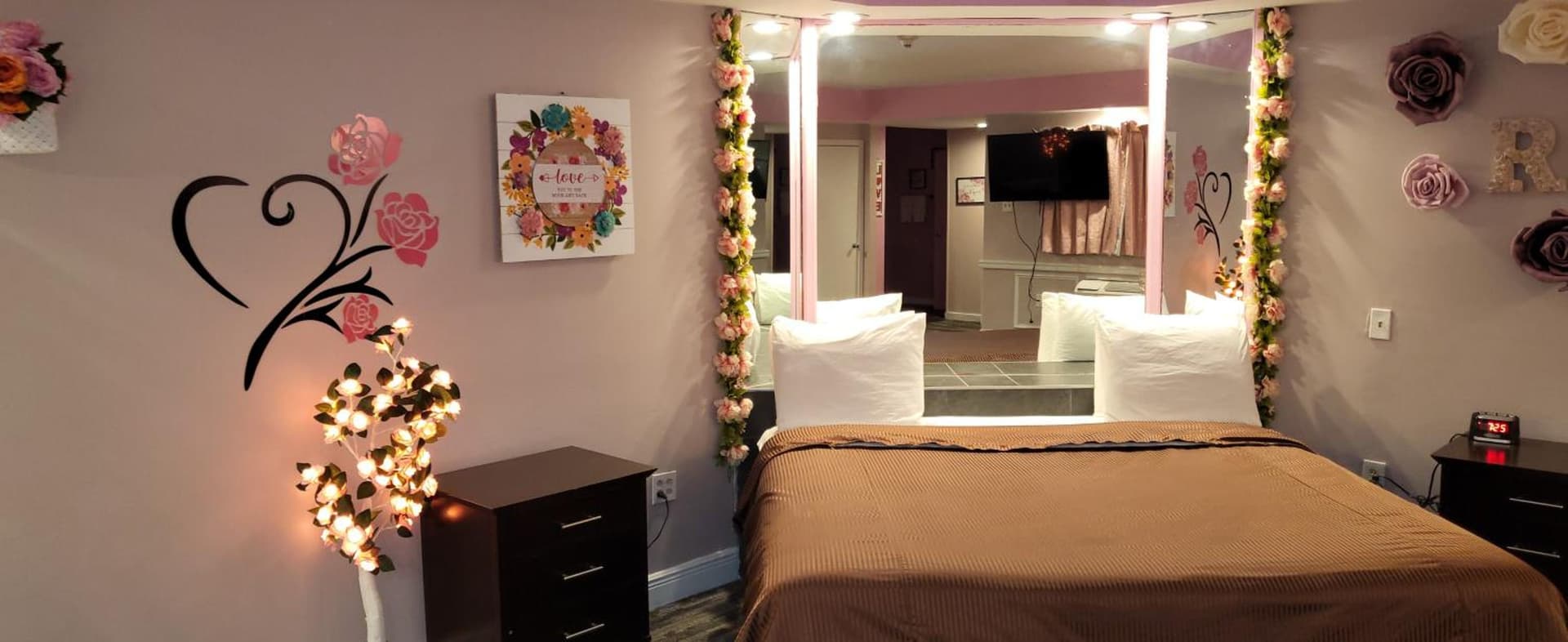 Inn of the Dove Harrisburg-Hershey Romantic Suites gallery photo in Harrisburg, PA — image 147