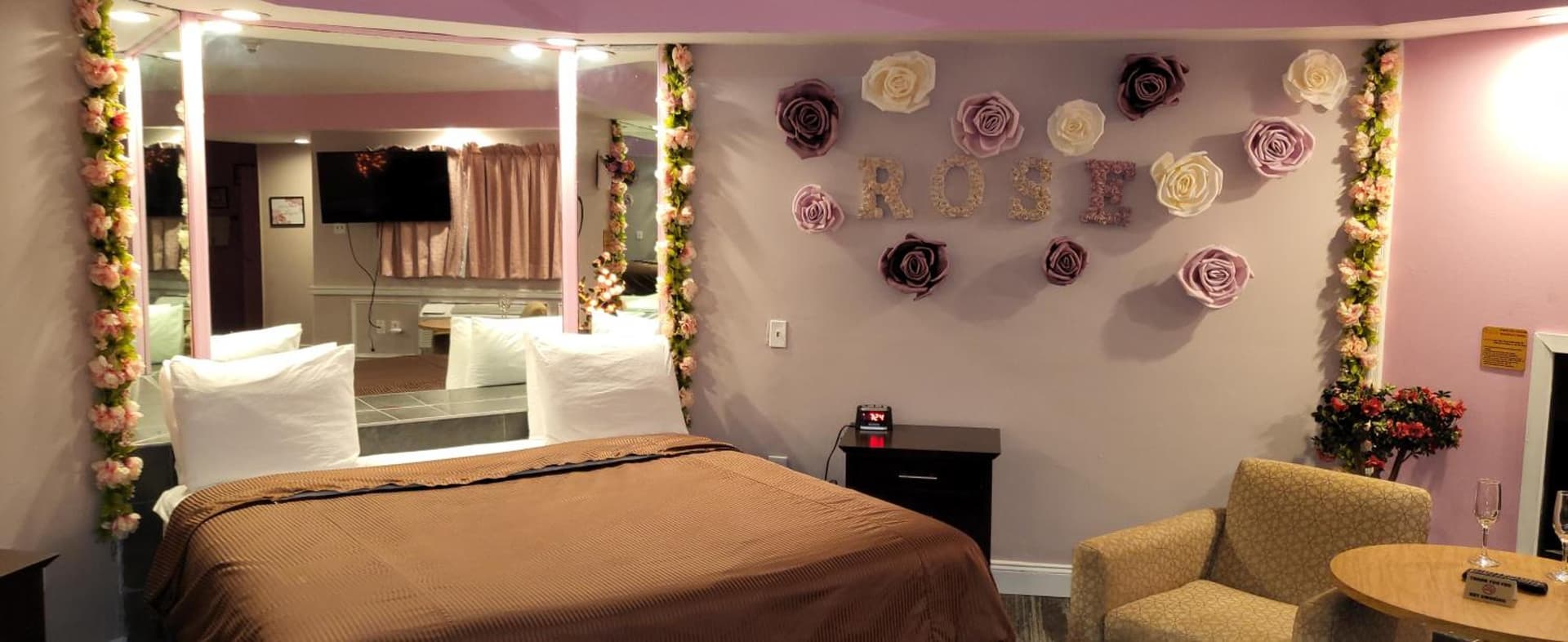 Inn of the Dove Harrisburg-Hershey Romantic Suites gallery photo in Harrisburg, PA — image 172
