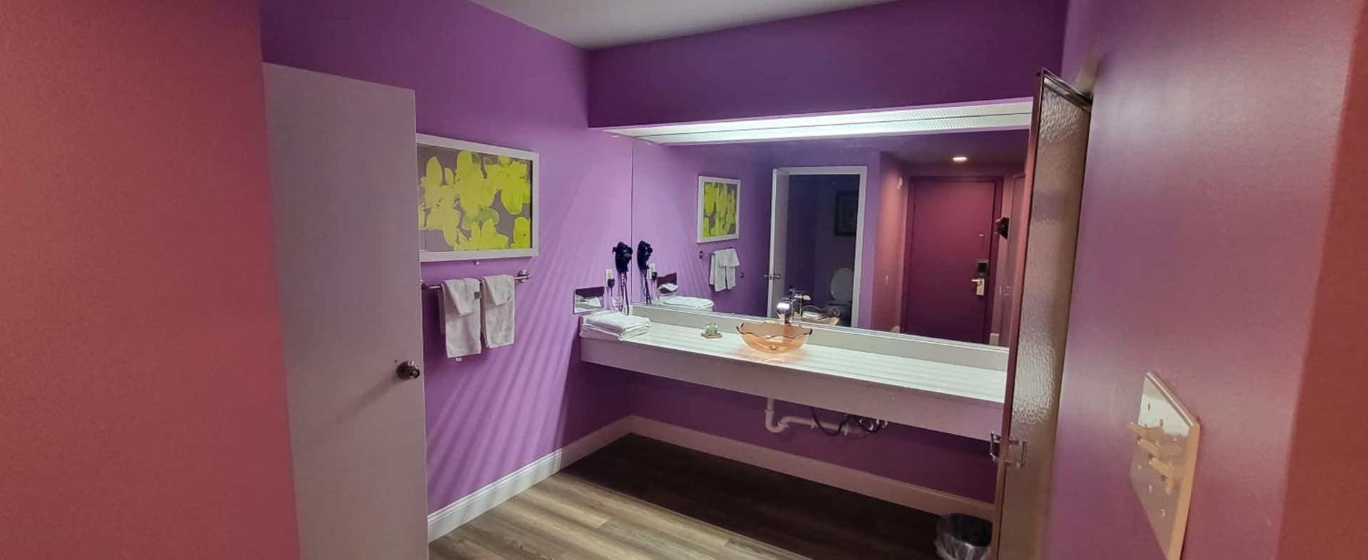 Inn of the Dove Harrisburg-Hershey Romantic Suites gallery photo in Harrisburg, PA — image 41