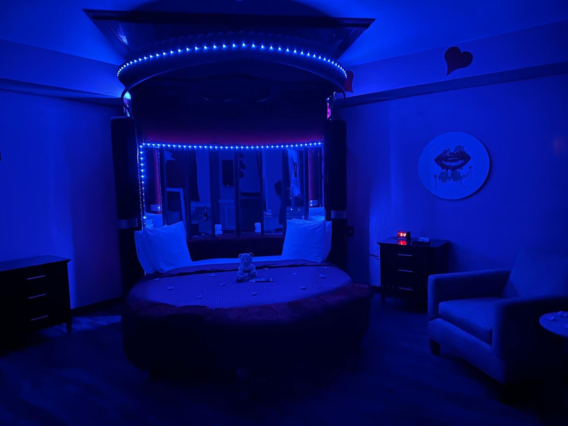 Inn of the Dove Harrisburg-Hershey Romantic Suites gallery photo in Harrisburg, PA — image 42