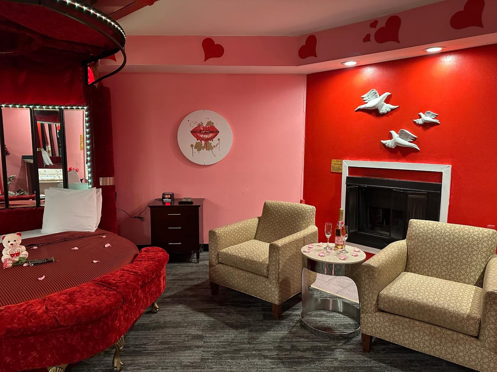 Inn of the Dove Harrisburg-Hershey Romantic Suites gallery photo in Harrisburg, PA — image 48