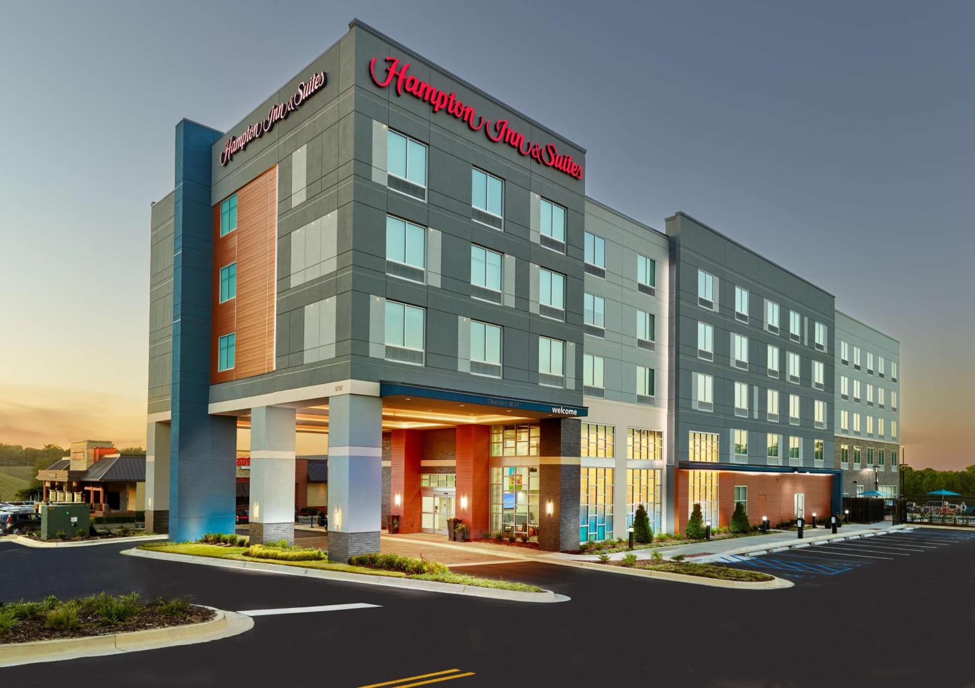 Hampton Inn & Suites Fultondale Birmingham I 65, Al interior in Fultondale, AL — gallery photo 2