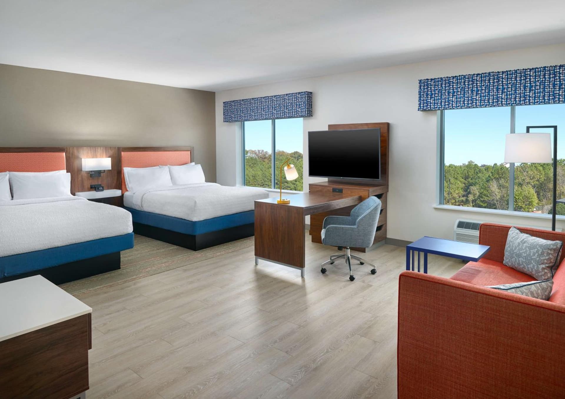 Hampton Inn & Suites Fultondale Birmingham I 65, Al interior in Fultondale, AL — gallery photo 2