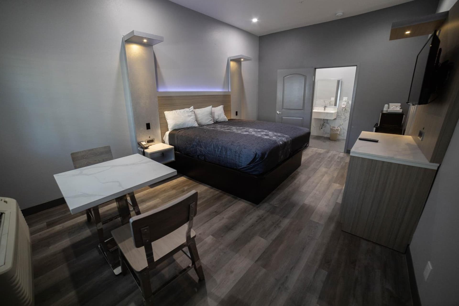 Travelodge by Wyndham Whittier property views in Whittier, CA — gallery photo 3