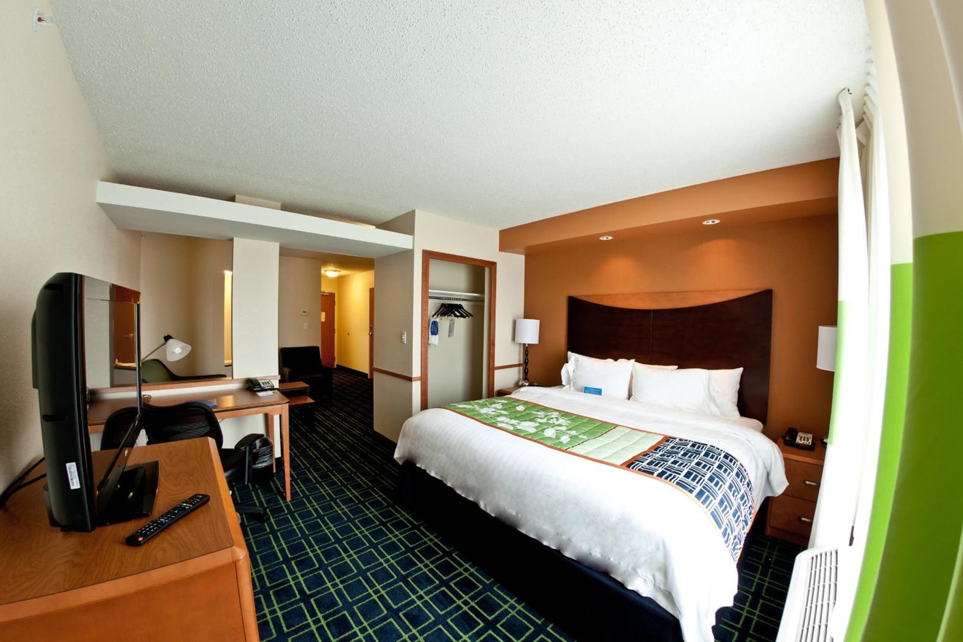 Fairfield Inn and Suites Flint Fenton property views in Fenton, MI — gallery photo 3