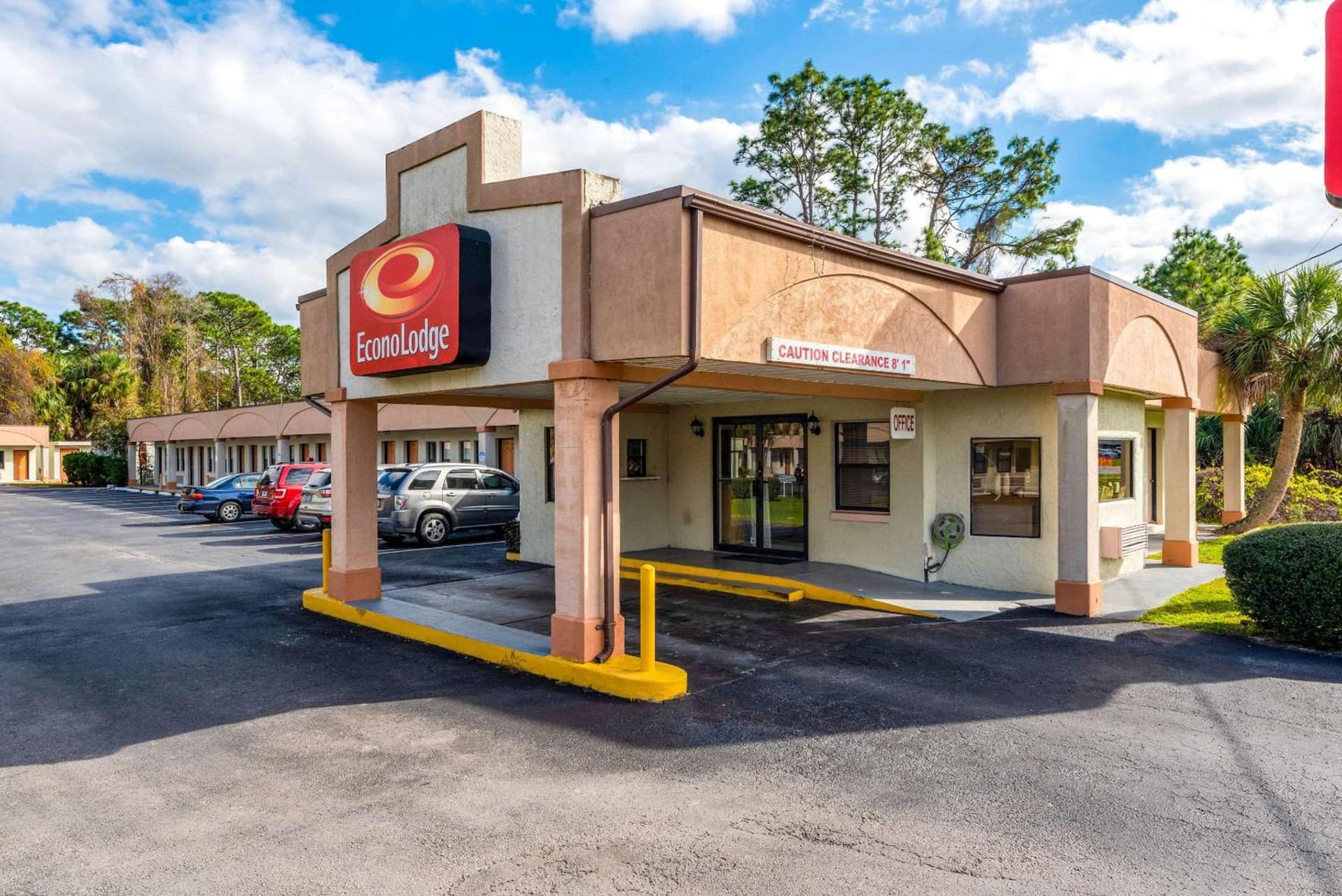 Econo Lodge Crystal River gallery photo in Crystal River, FL — image 51