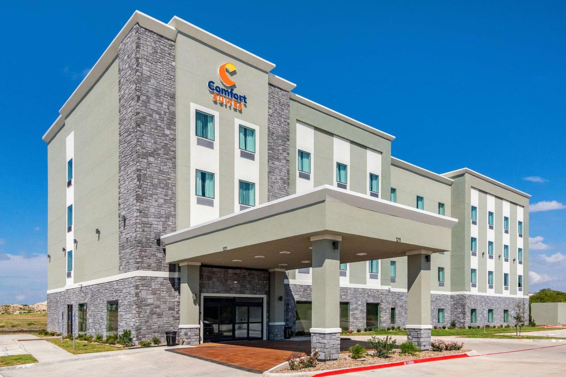 Comfort Suites DeSoto Dallas South featured exterior or lobby in DeSoto, TX — similar hotel