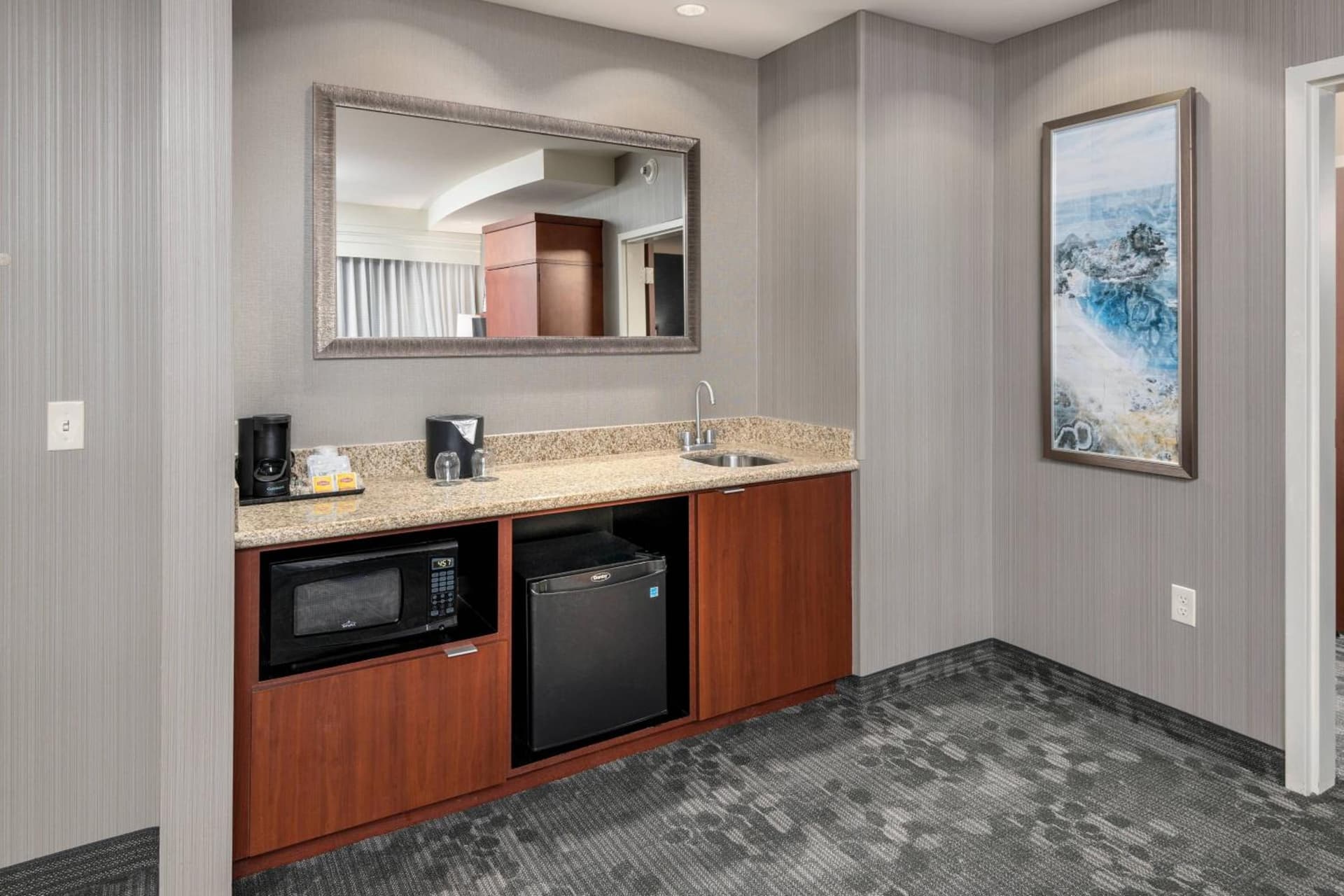 Courtyard by Marriott San Diego Oceanside interior in Oceanside, CA — gallery photo 2
