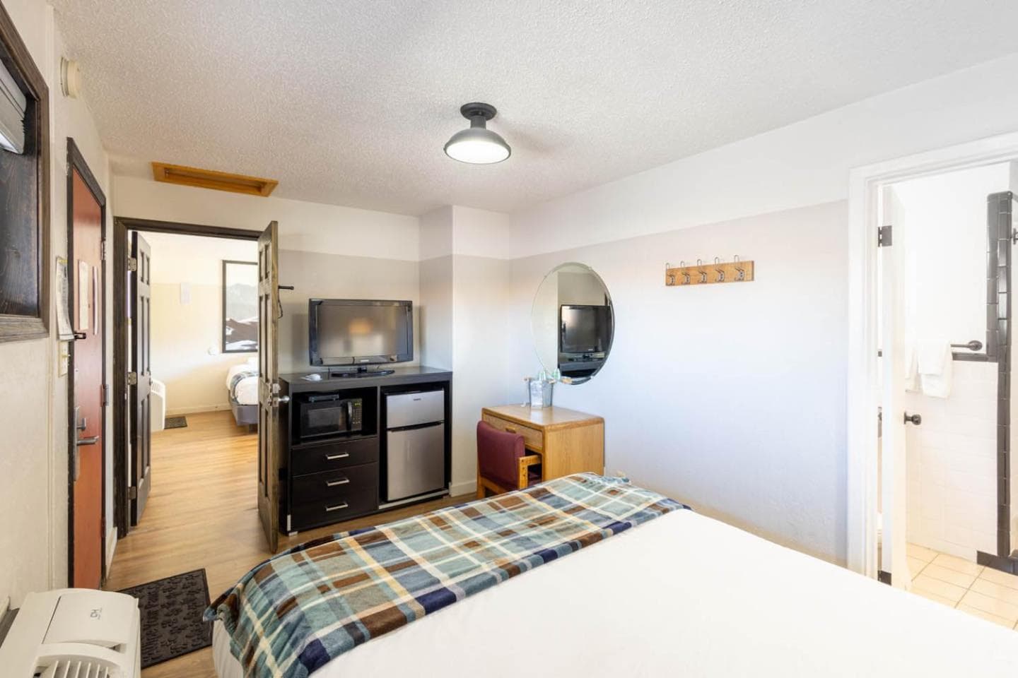 Loyal Duke Lodge property views in Salida, CO — gallery photo 3