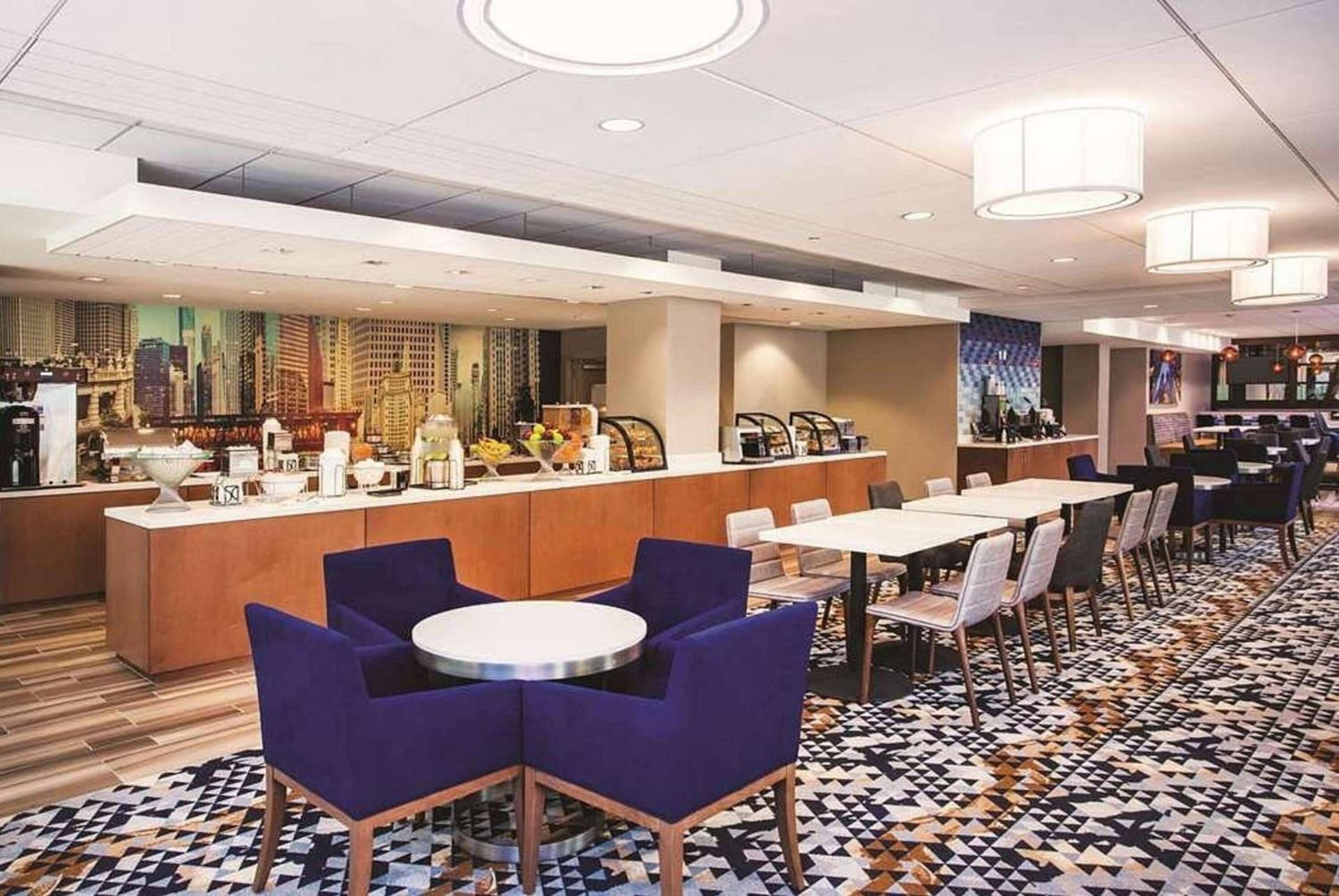 La Quinta Inn & Suites by Wyndham Chicago Downtown gallery photo in Chicago, IL — image 52