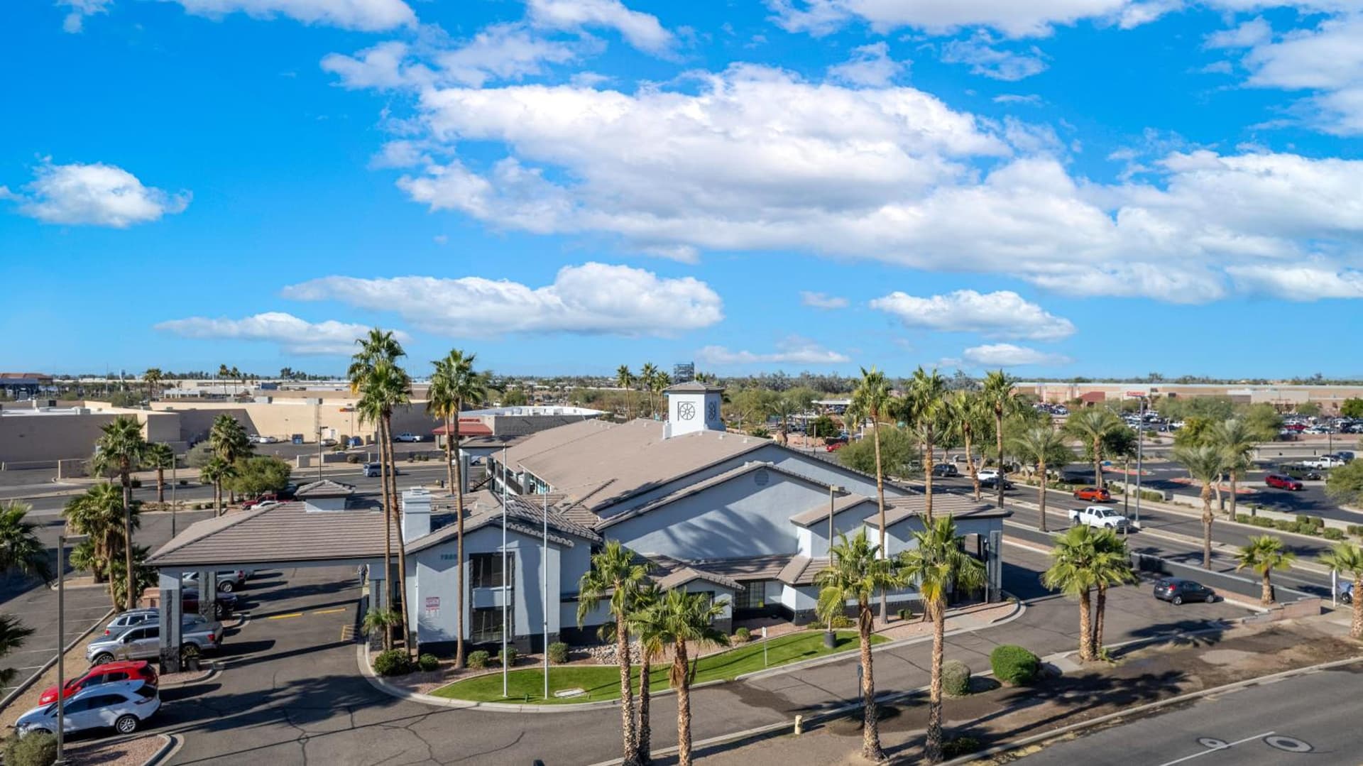 The Hotel Serene Glendale Peoria, Surestay Collection by Best Western interior in Glendale, AZ — gallery photo 2