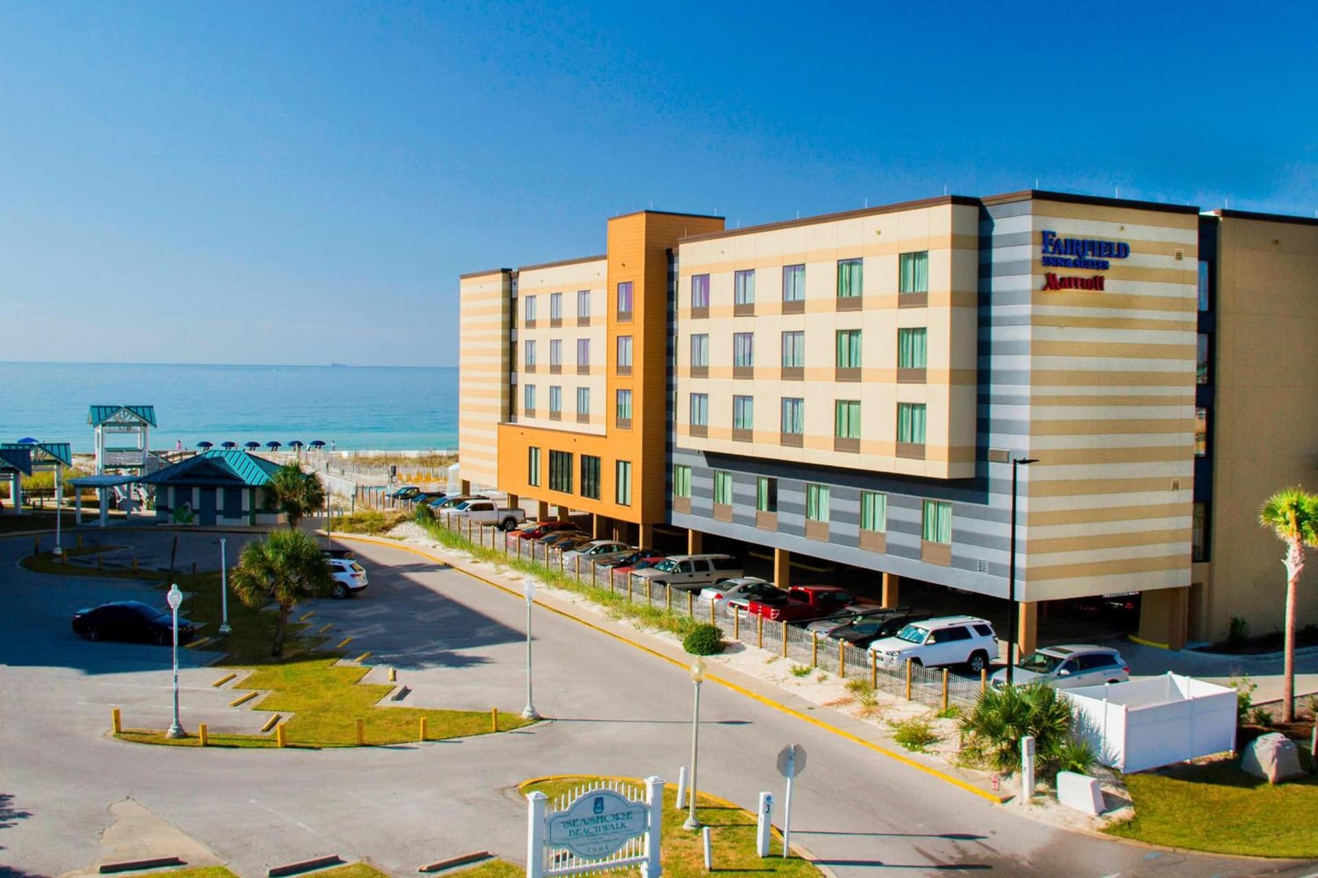 Wavecrest Lodge exterior or lobby in Fort Walton Beach, FL — main listing photo