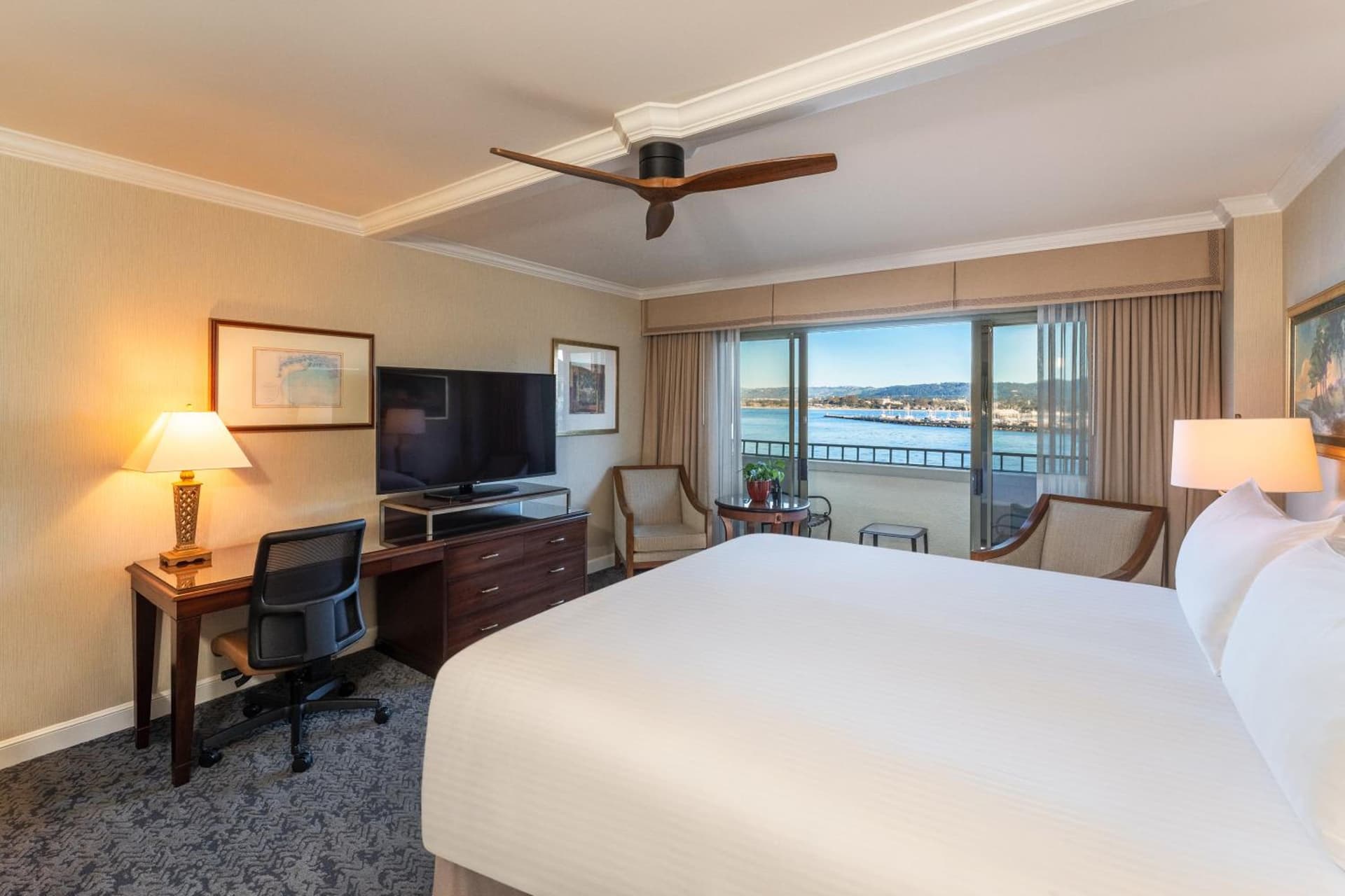 Monterey Plaza Hotel & Spa gallery photo in Monterey, CA — image 19