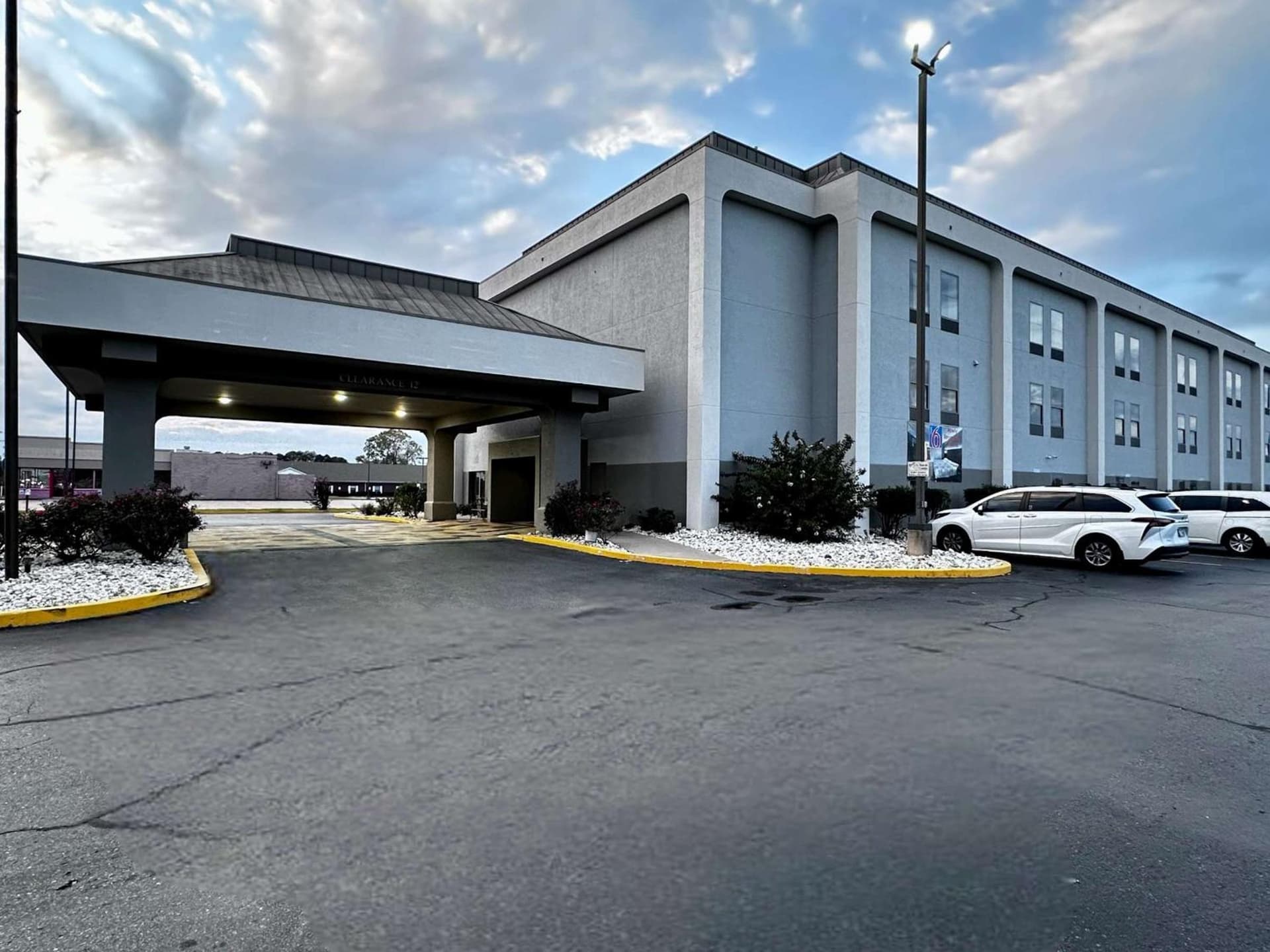 Motel 6-Pine Bluff, AR interior in Pine Bluff, AR — gallery photo 2